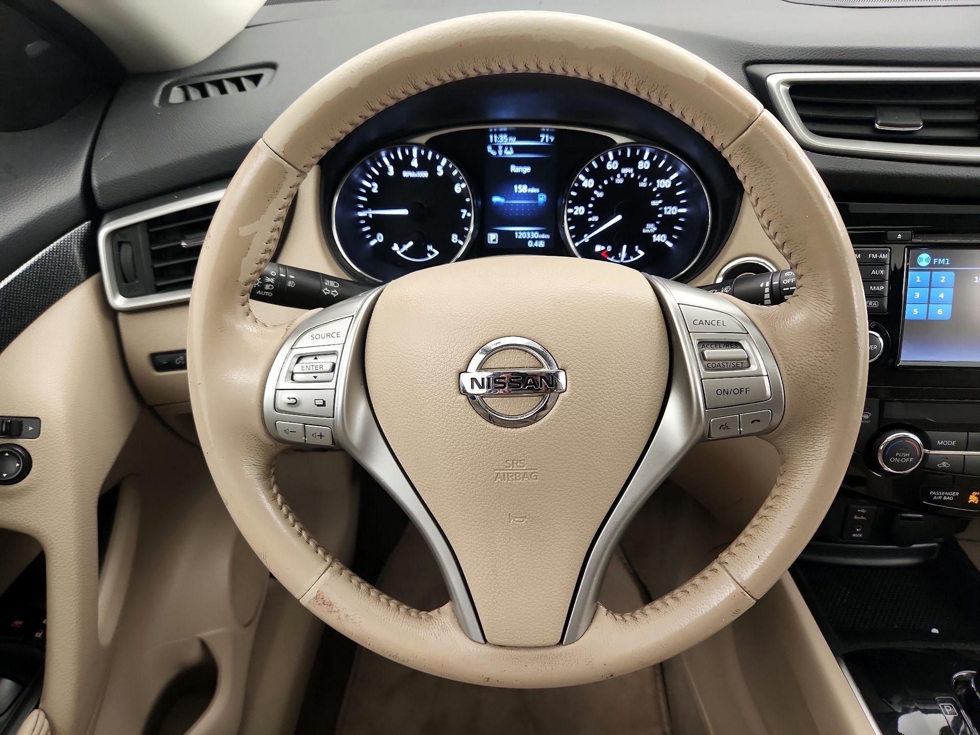Thumbnail: 2015 Nissan Rogue - 10