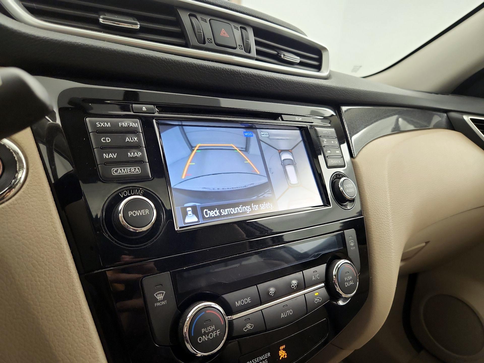 Thumbnail: 2015 Nissan Rogue - 14