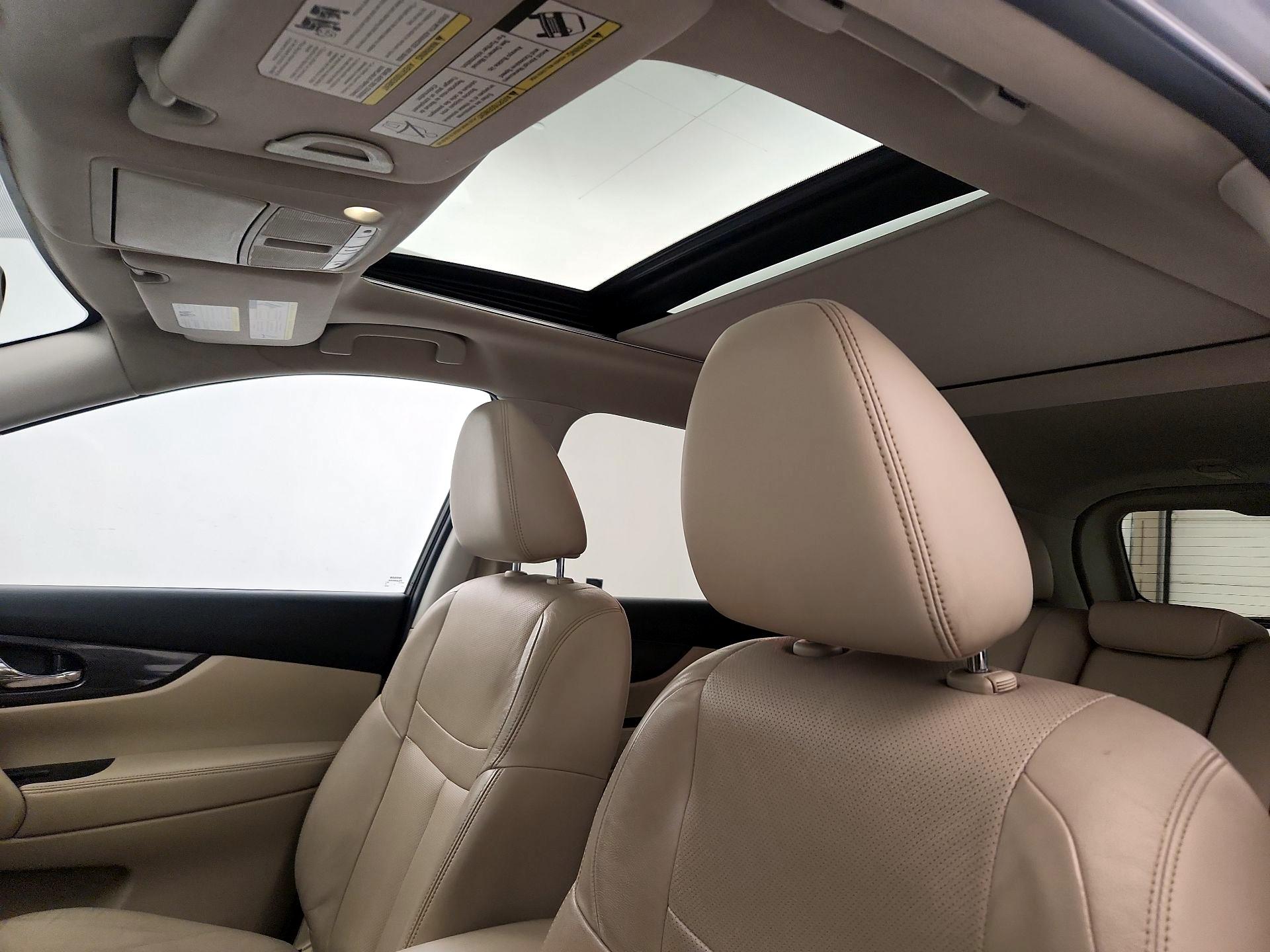 Thumbnail: 2015 Nissan Rogue - 19