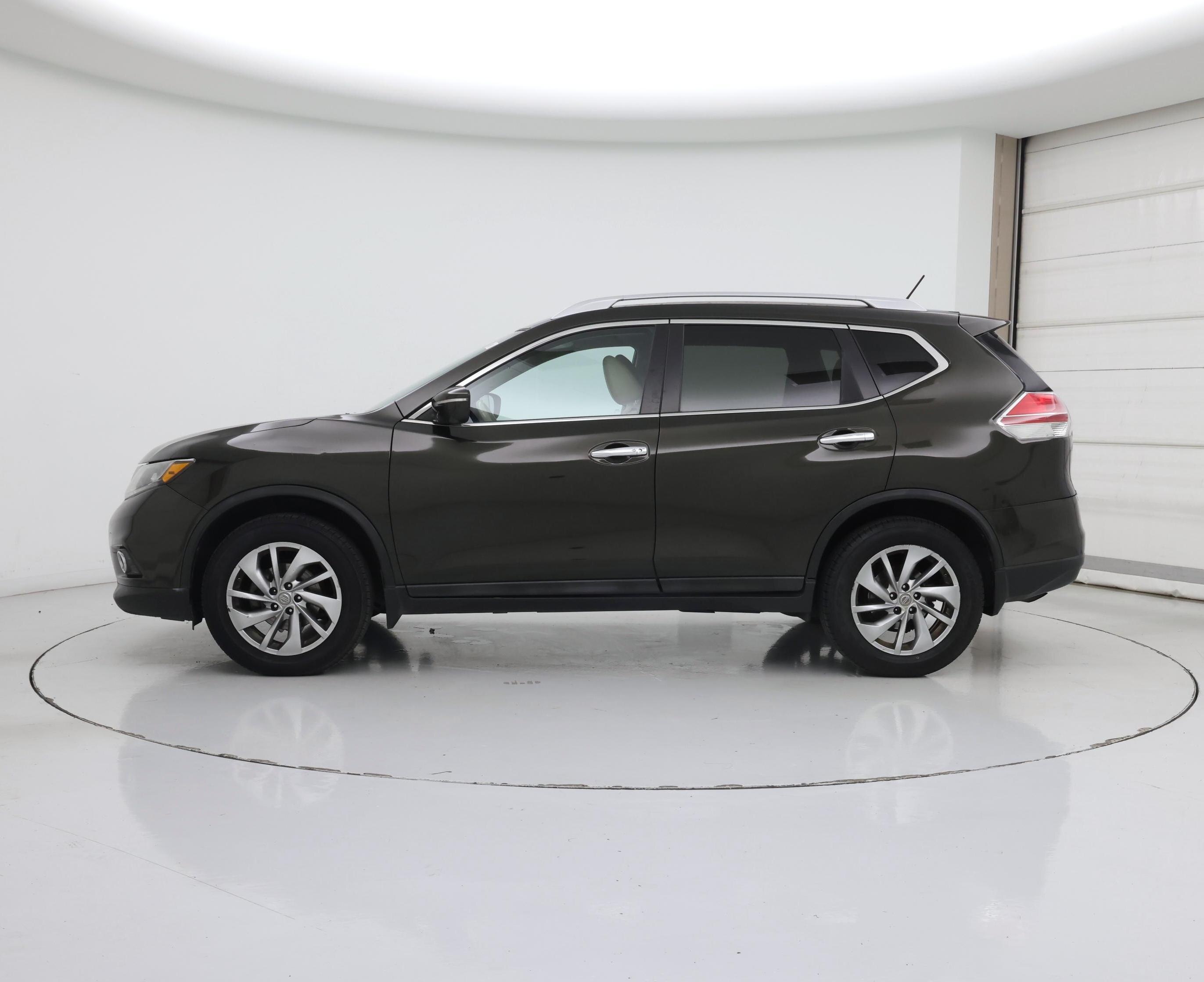 Thumbnail: 2015 Nissan Rogue - 3