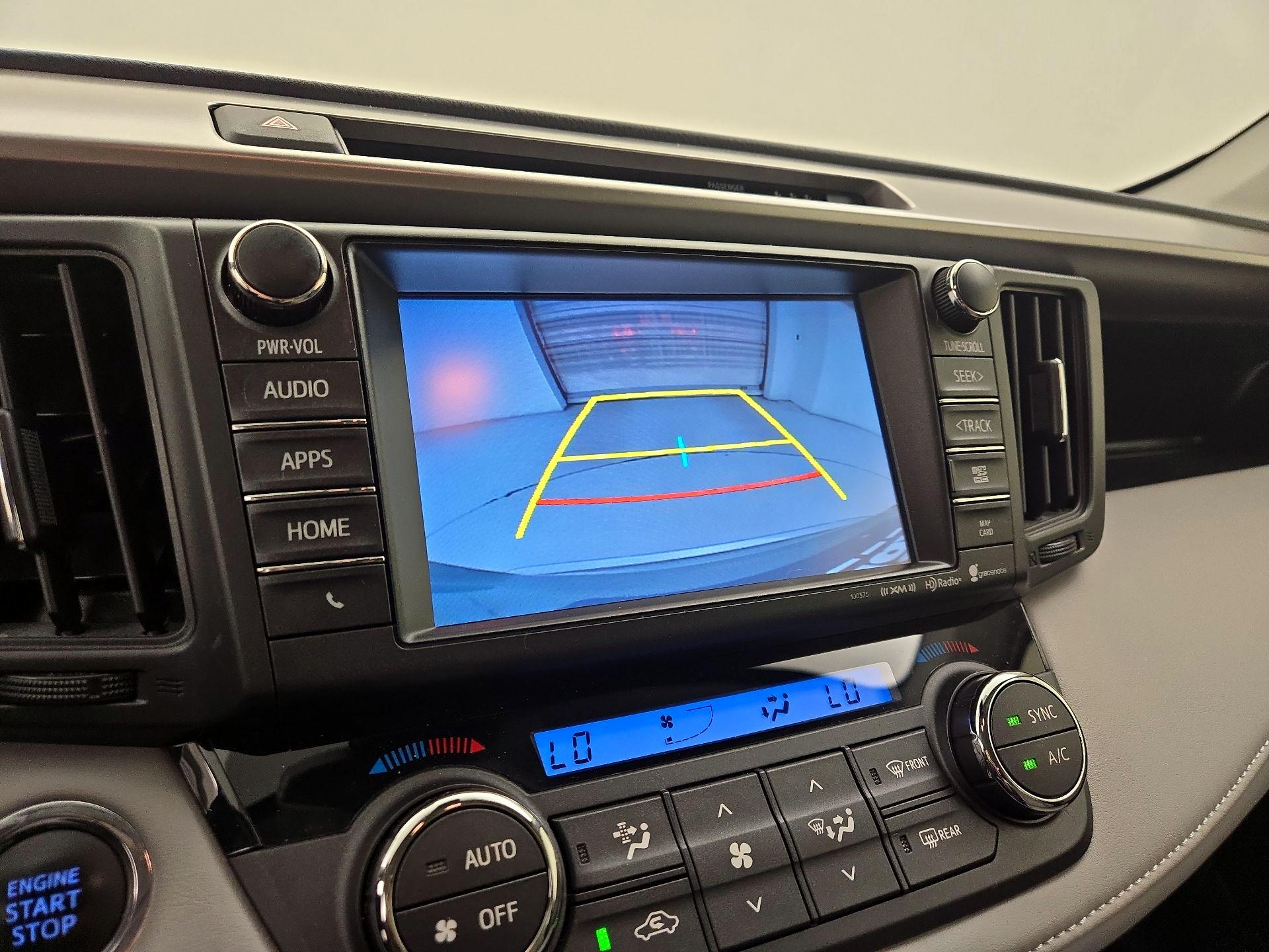 Thumbnail: 2018 Toyota RAV4 - 14