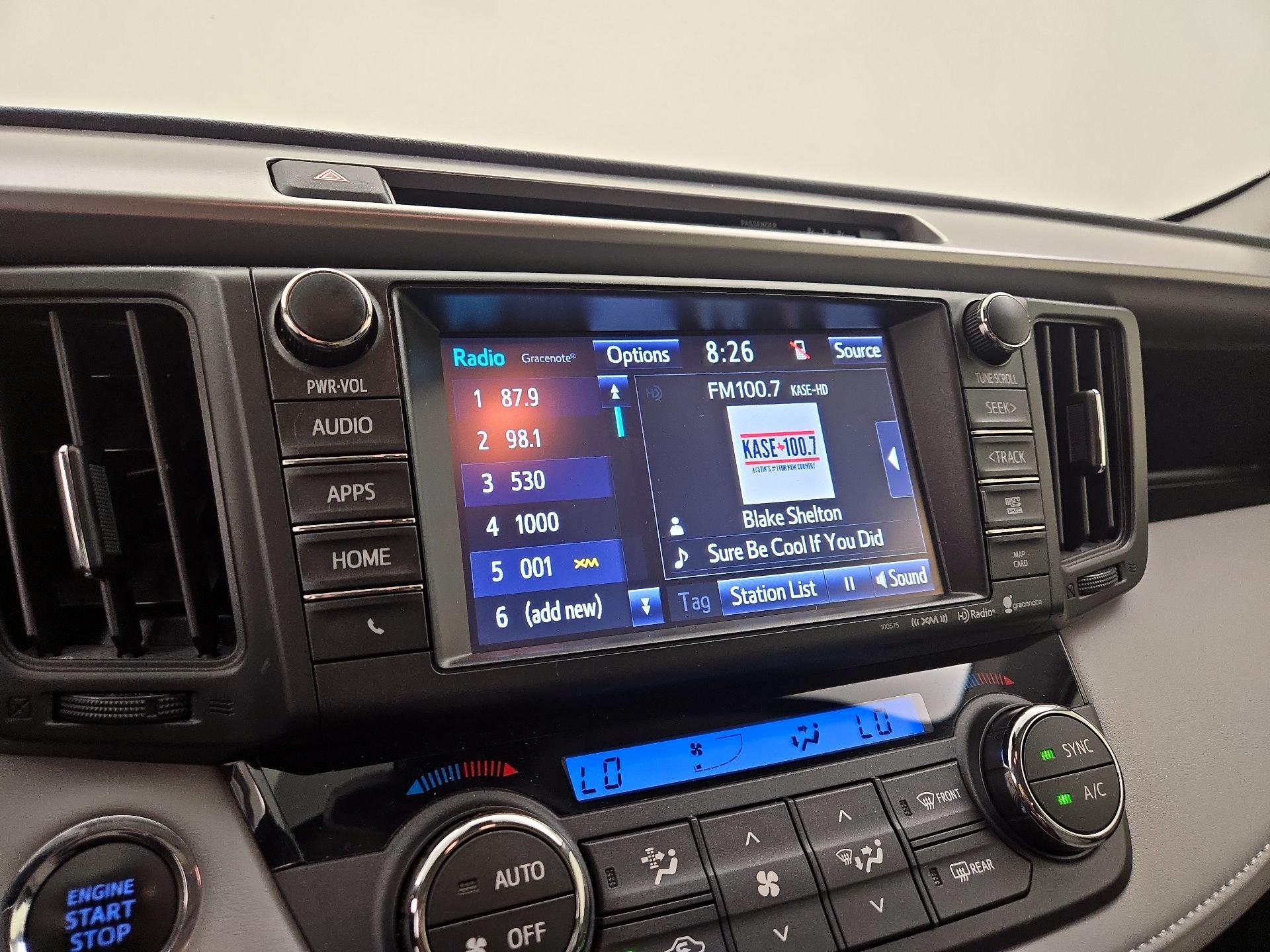 Thumbnail: 2018 Toyota RAV4 - 15