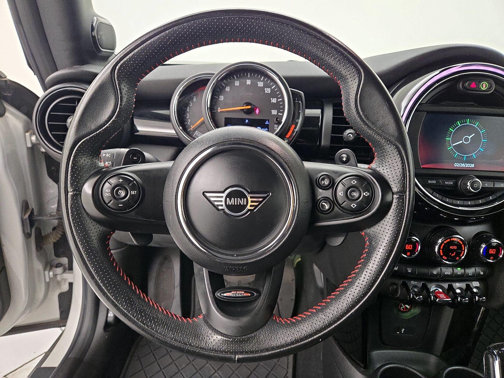 Thumbnail: 2020 MINI Cooper - 10