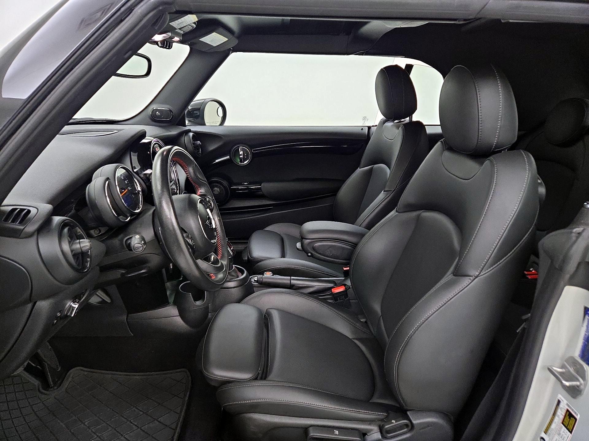 Thumbnail: 2020 MINI Cooper - 11