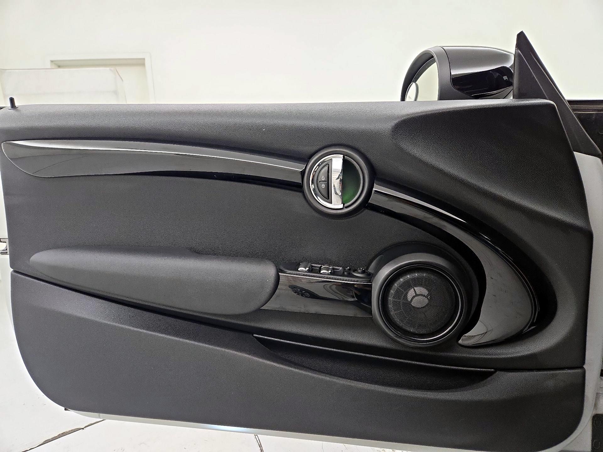 Thumbnail: 2020 MINI Cooper - 12