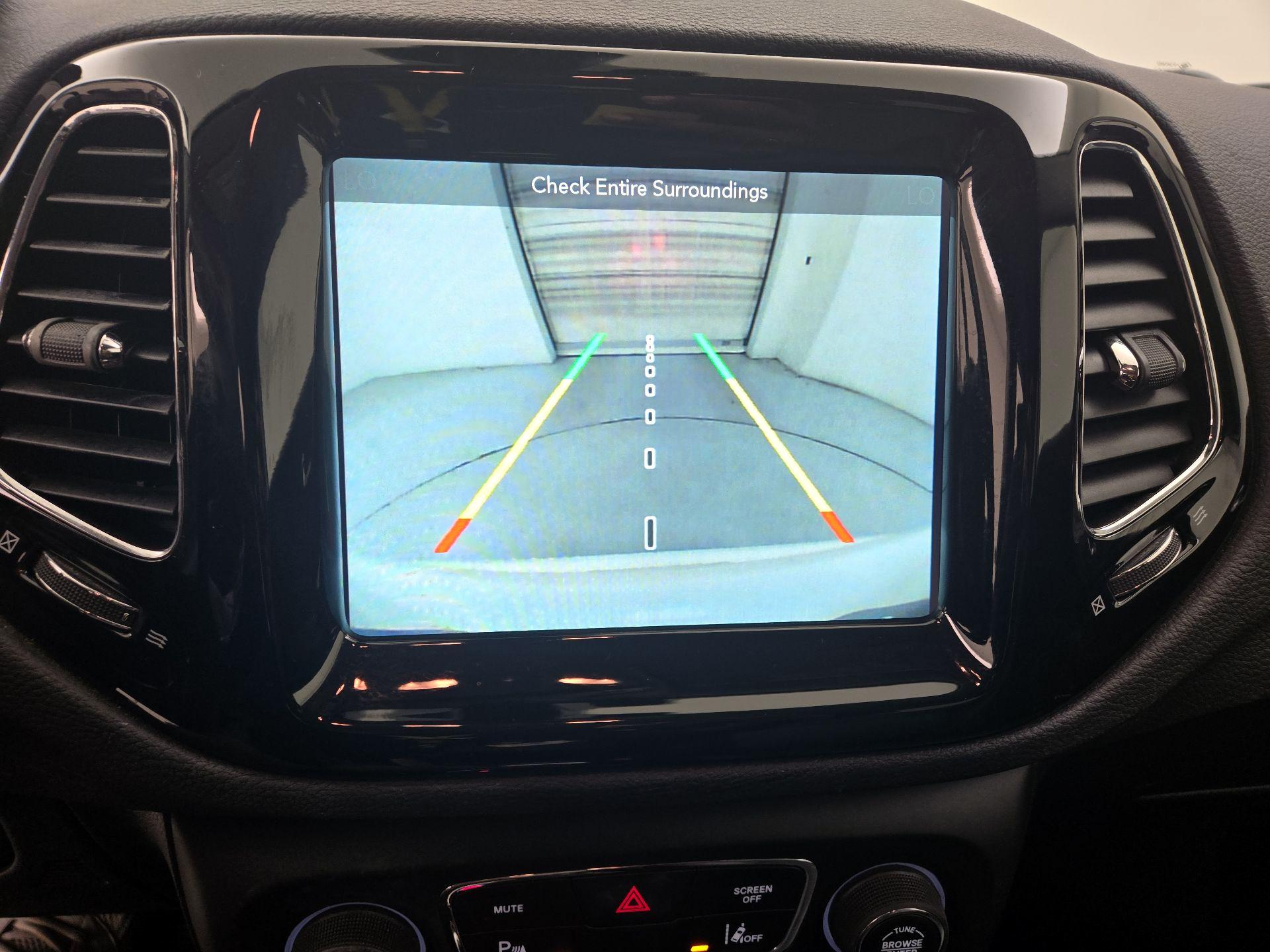 Thumbnail: 2018 Jeep Compass - 15