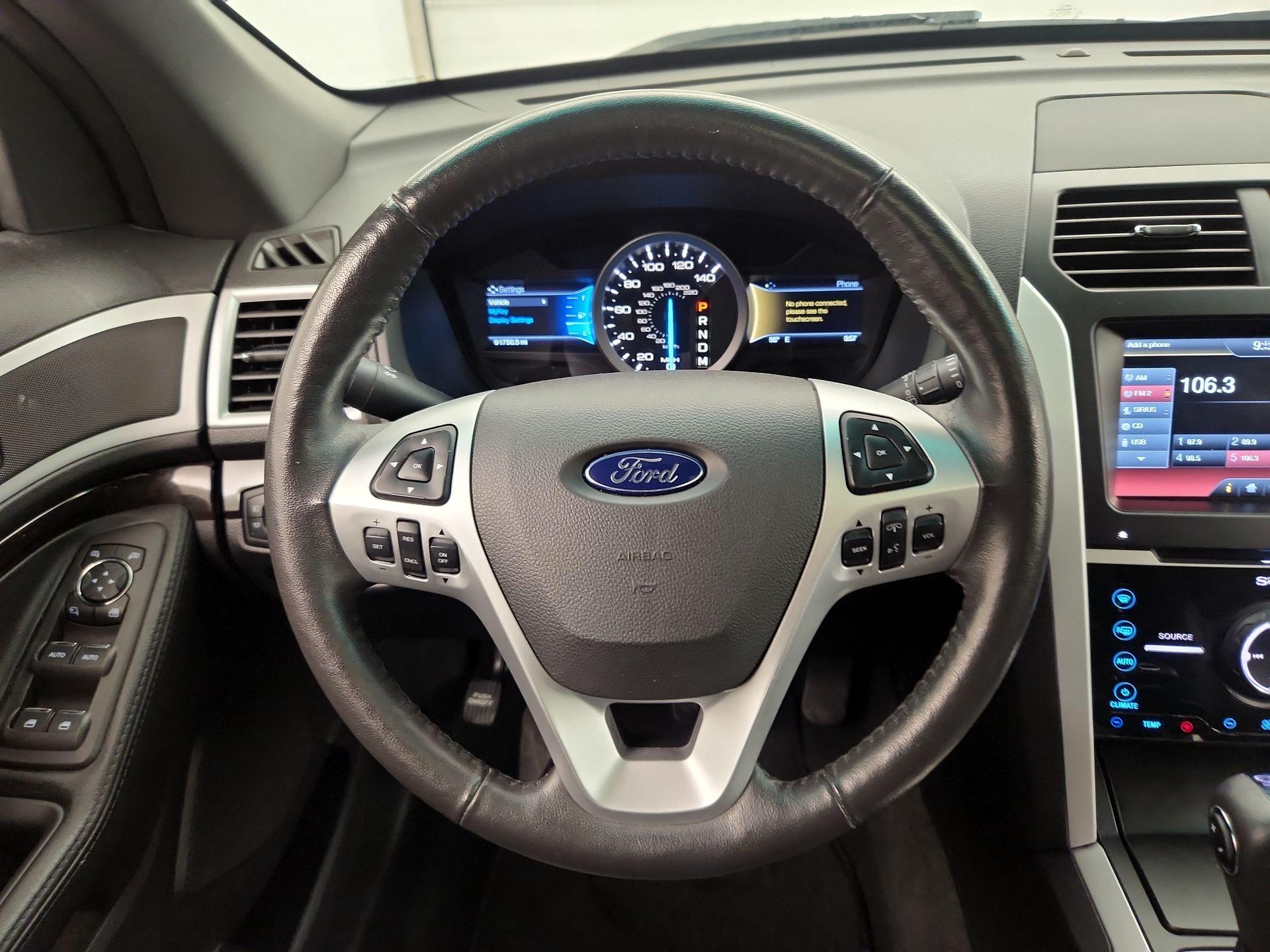 Thumbnail: 2014 Ford Explorer - 10
