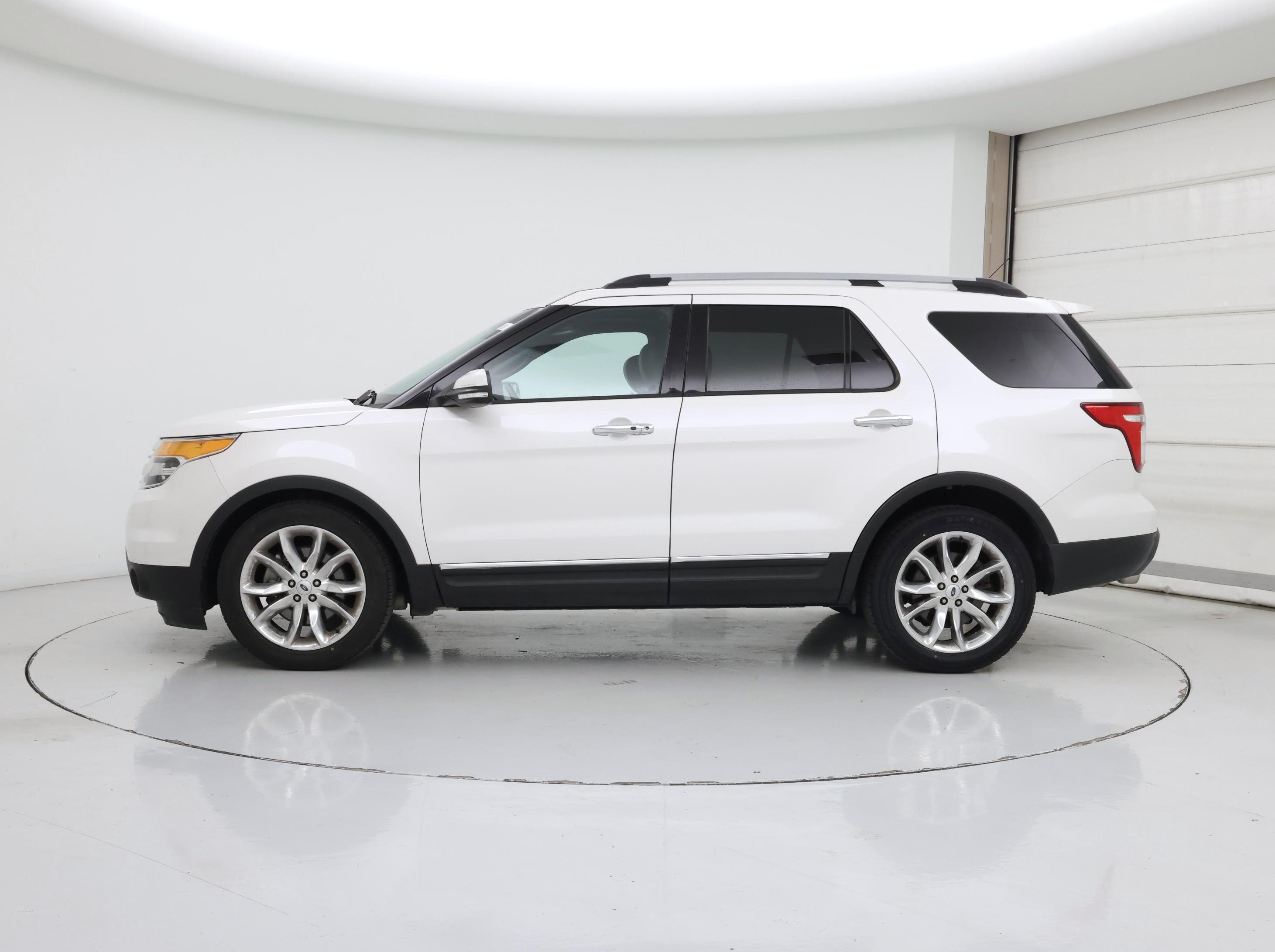 Thumbnail: 2014 Ford Explorer - 3