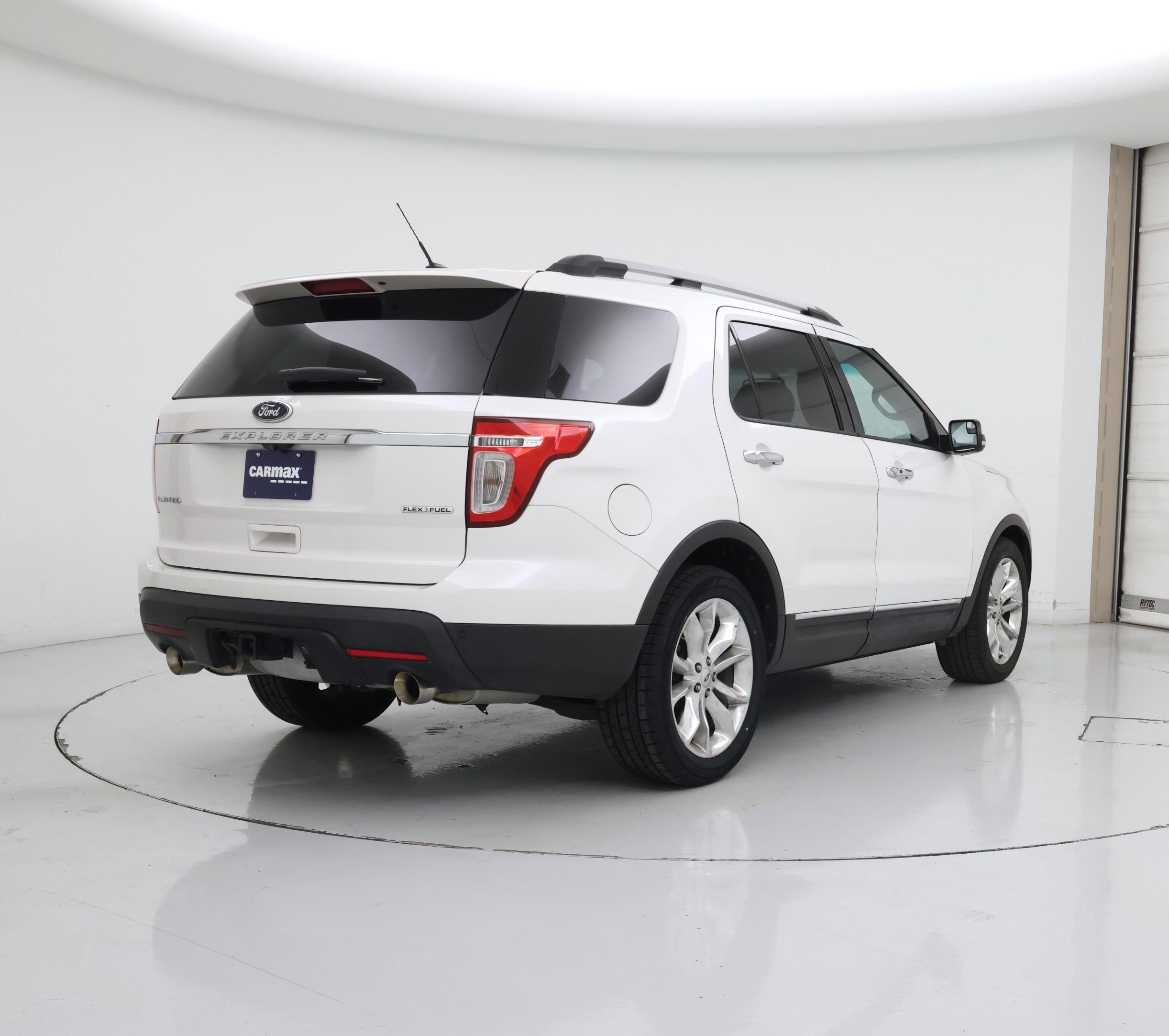 Thumbnail: 2014 Ford Explorer - 8