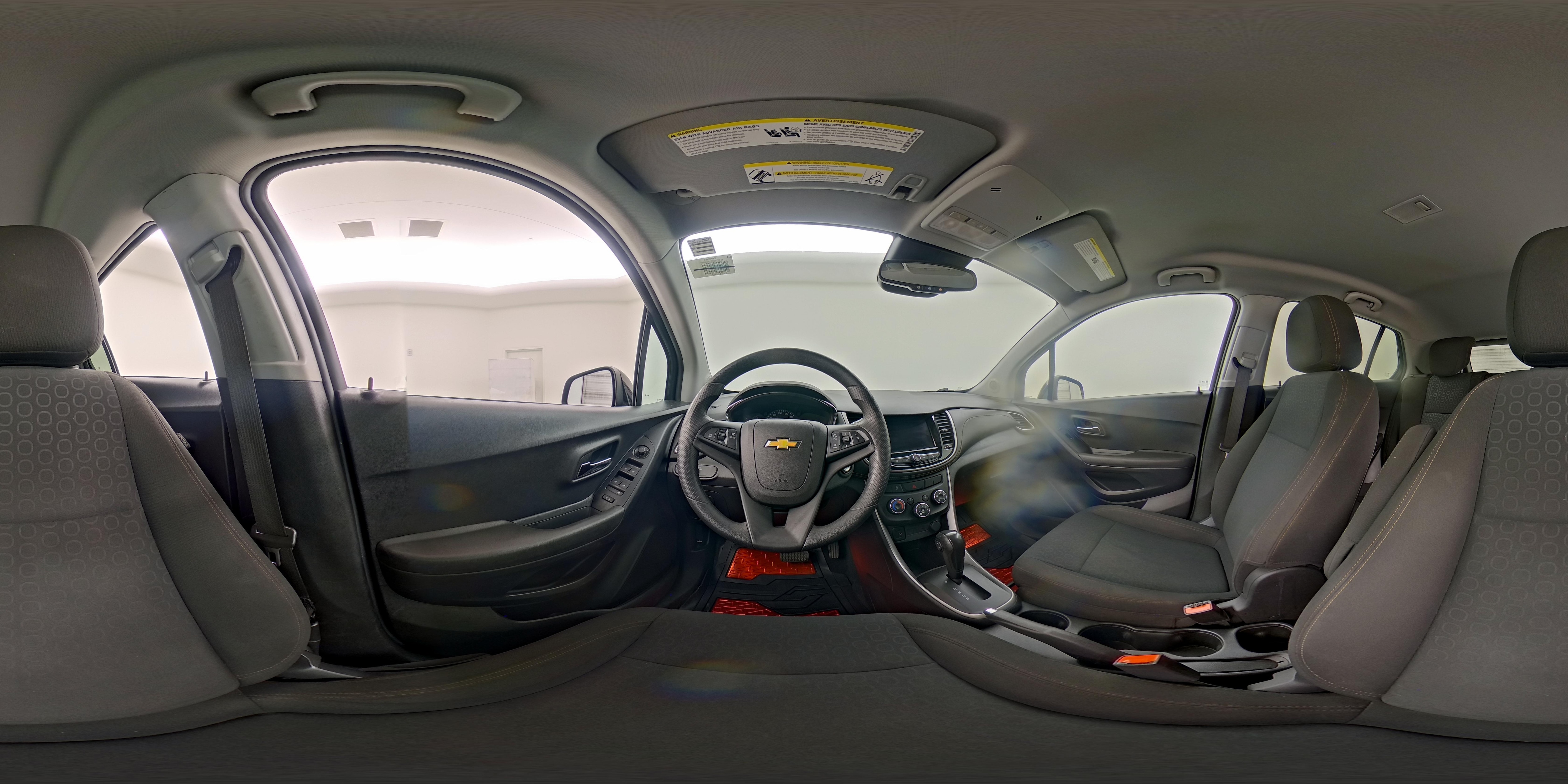 2020 Chevrolet Trax LS - Photo 26