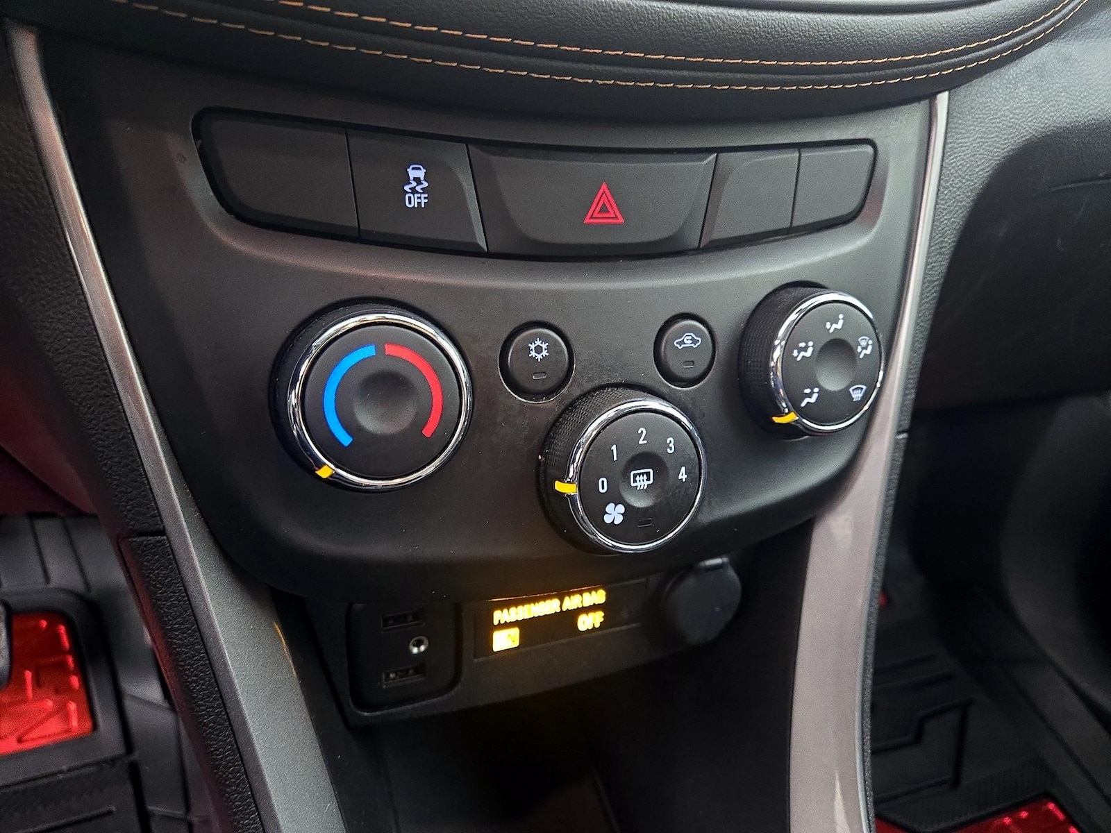 2020 Chevrolet Trax LS - Photo 17