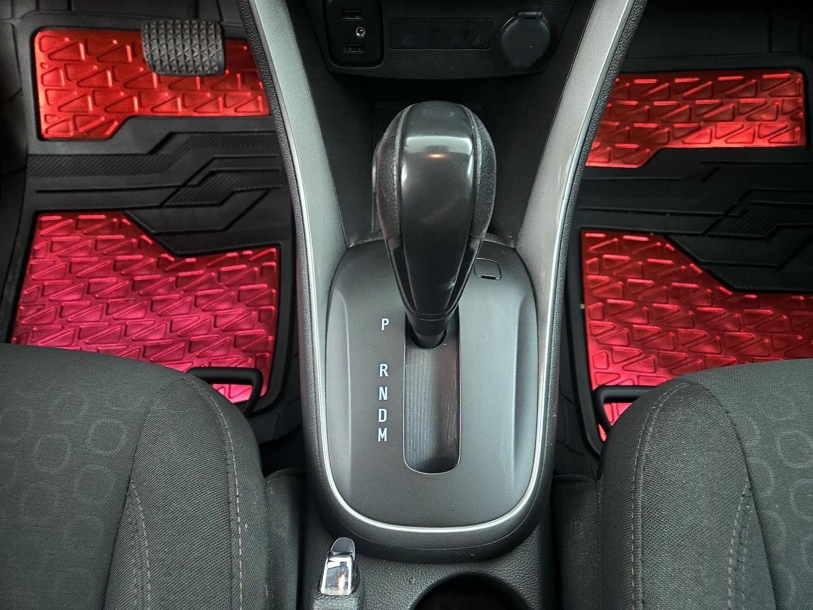2020 Chevrolet Trax LS - Photo 18