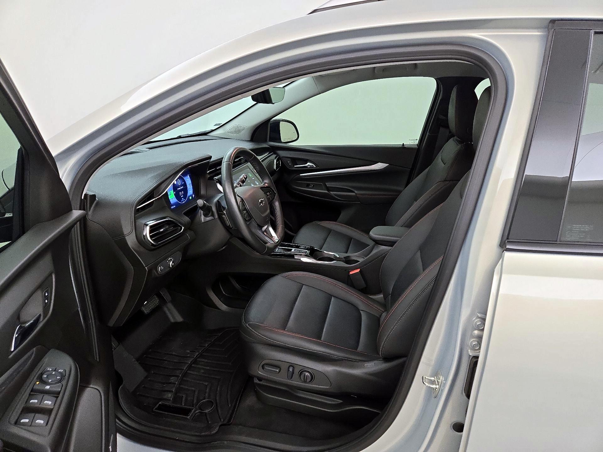 Thumbnail: 2023 Chevrolet Bolt EUV - 11