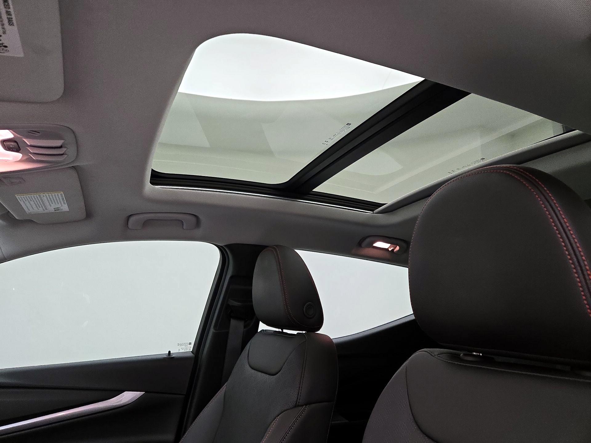 Thumbnail: 2023 Chevrolet Bolt EUV - 20