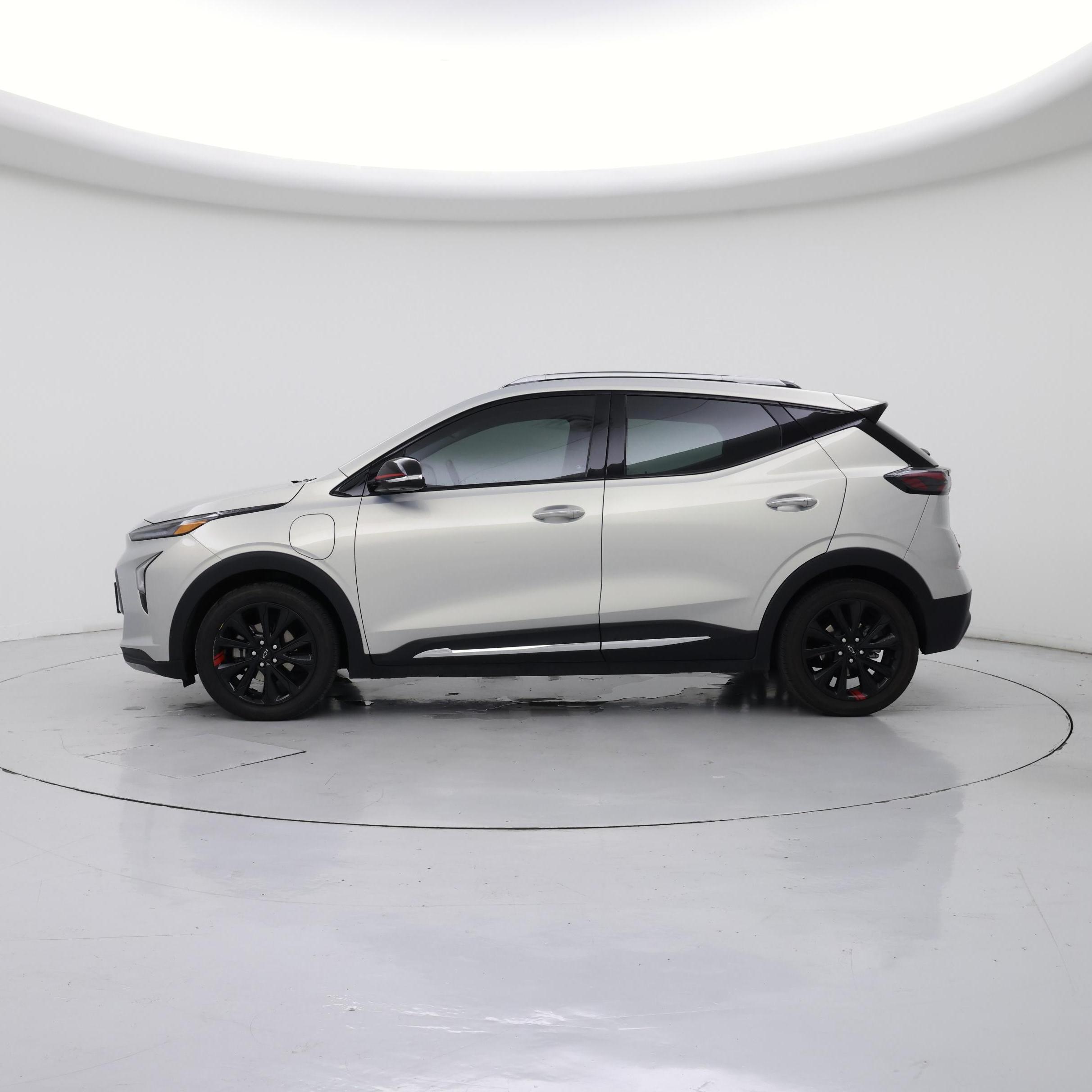 Thumbnail: 2023 Chevrolet Bolt EUV - 3