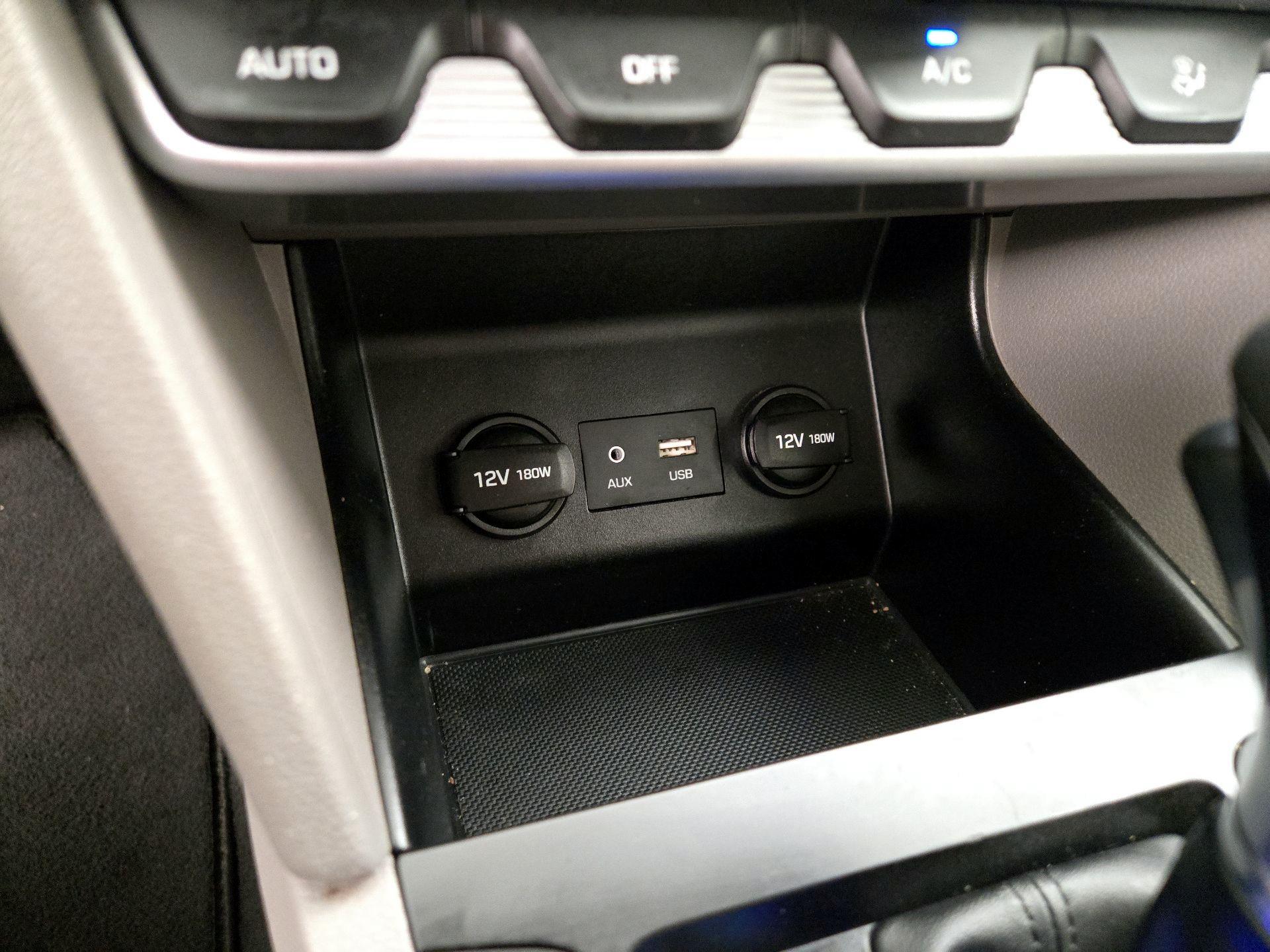 Thumbnail: 2020 Hyundai Elantra - 18