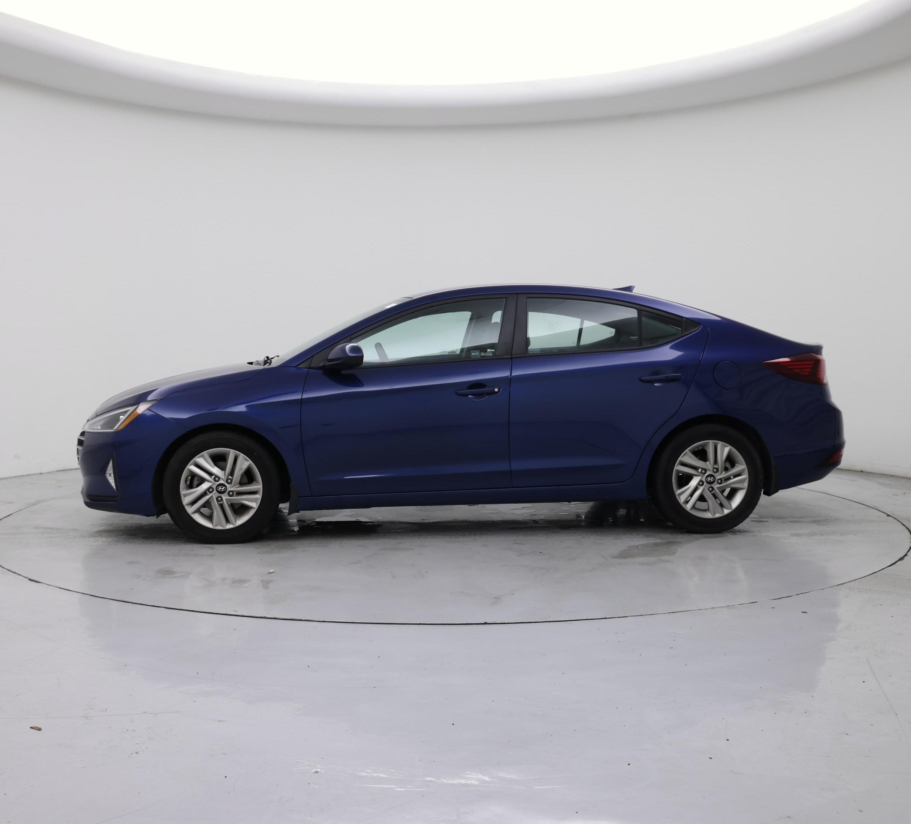 Thumbnail: 2020 Hyundai Elantra - 3