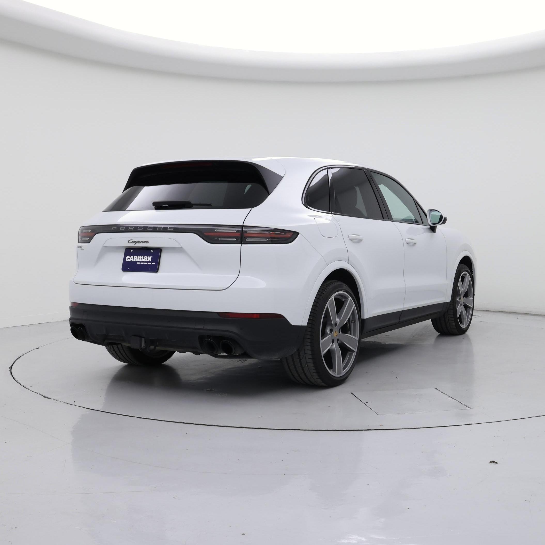 Thumbnail: 2023 Porsche Cayenne - 8