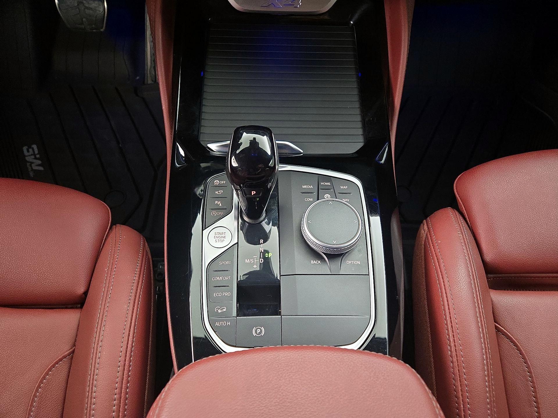 Thumbnail: 2023 BMW X4 - 18