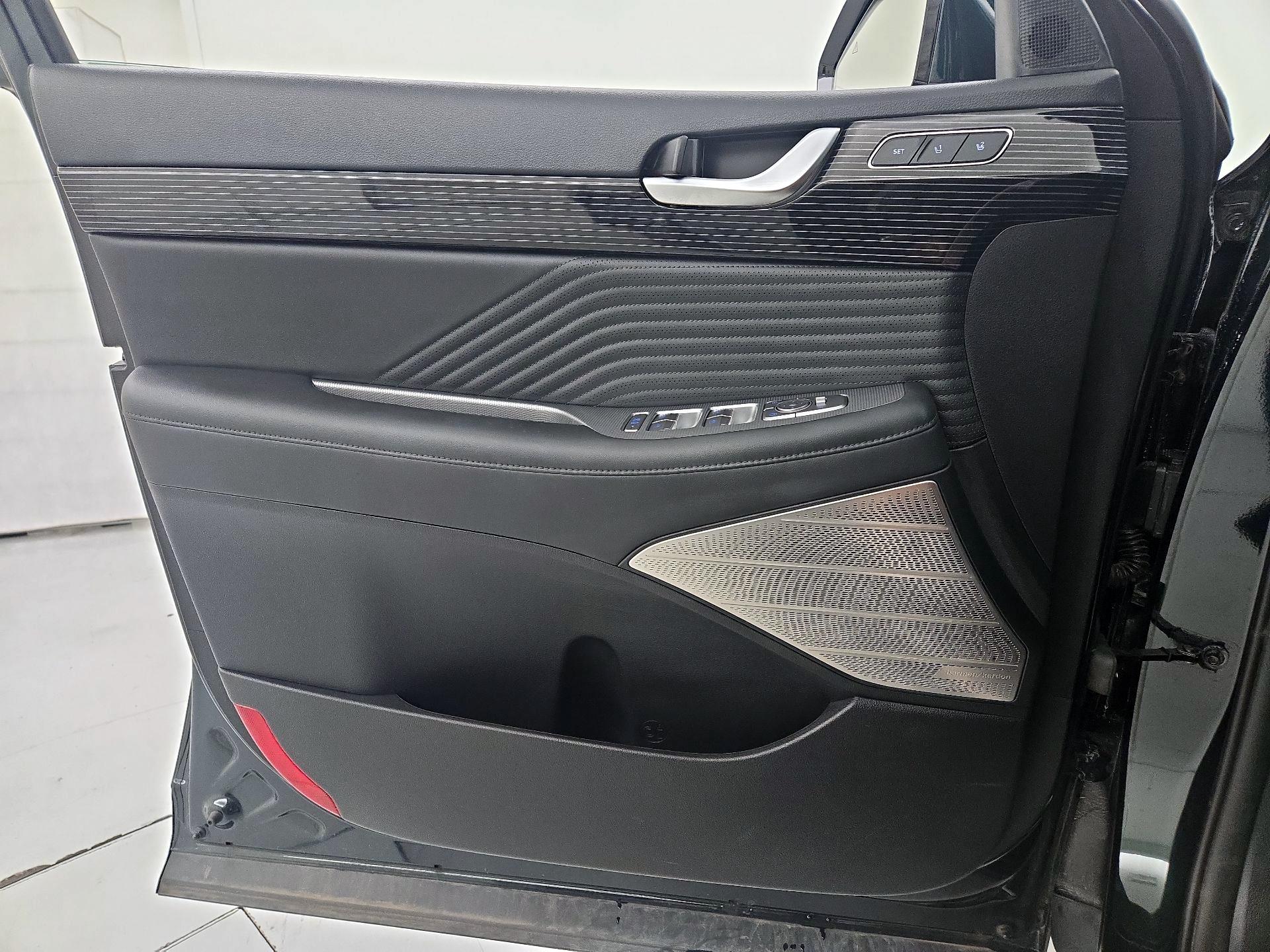 Thumbnail: 2023 Hyundai Palisade - 12