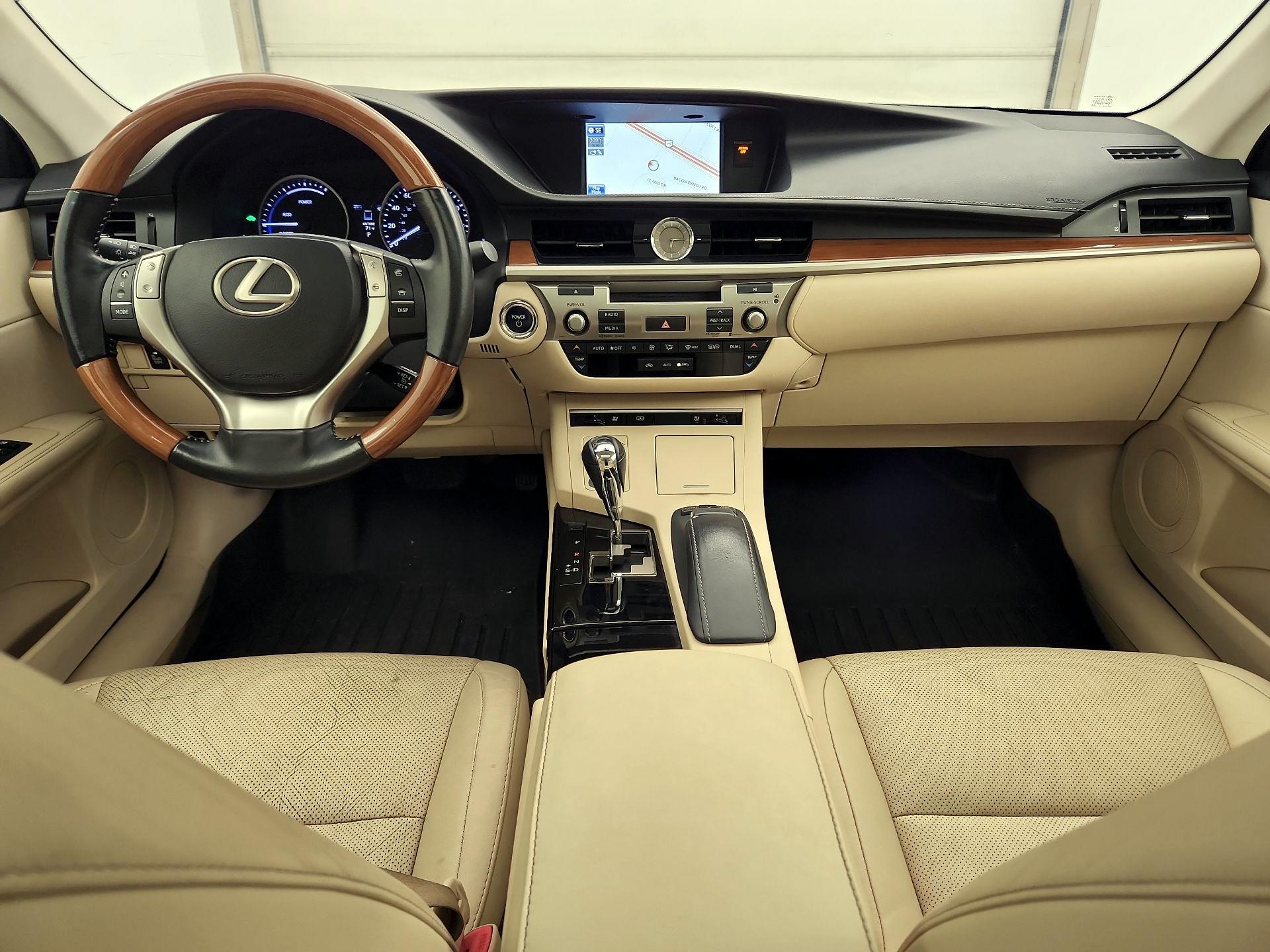 Thumbnail: 2014 Lexus ES - 9