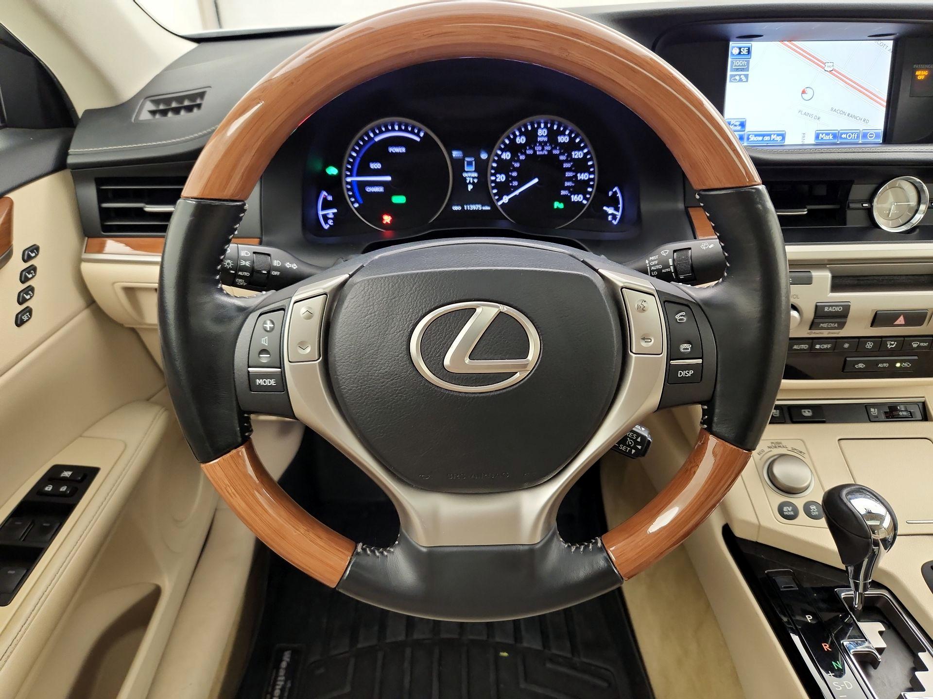 Thumbnail: 2014 Lexus ES - 10