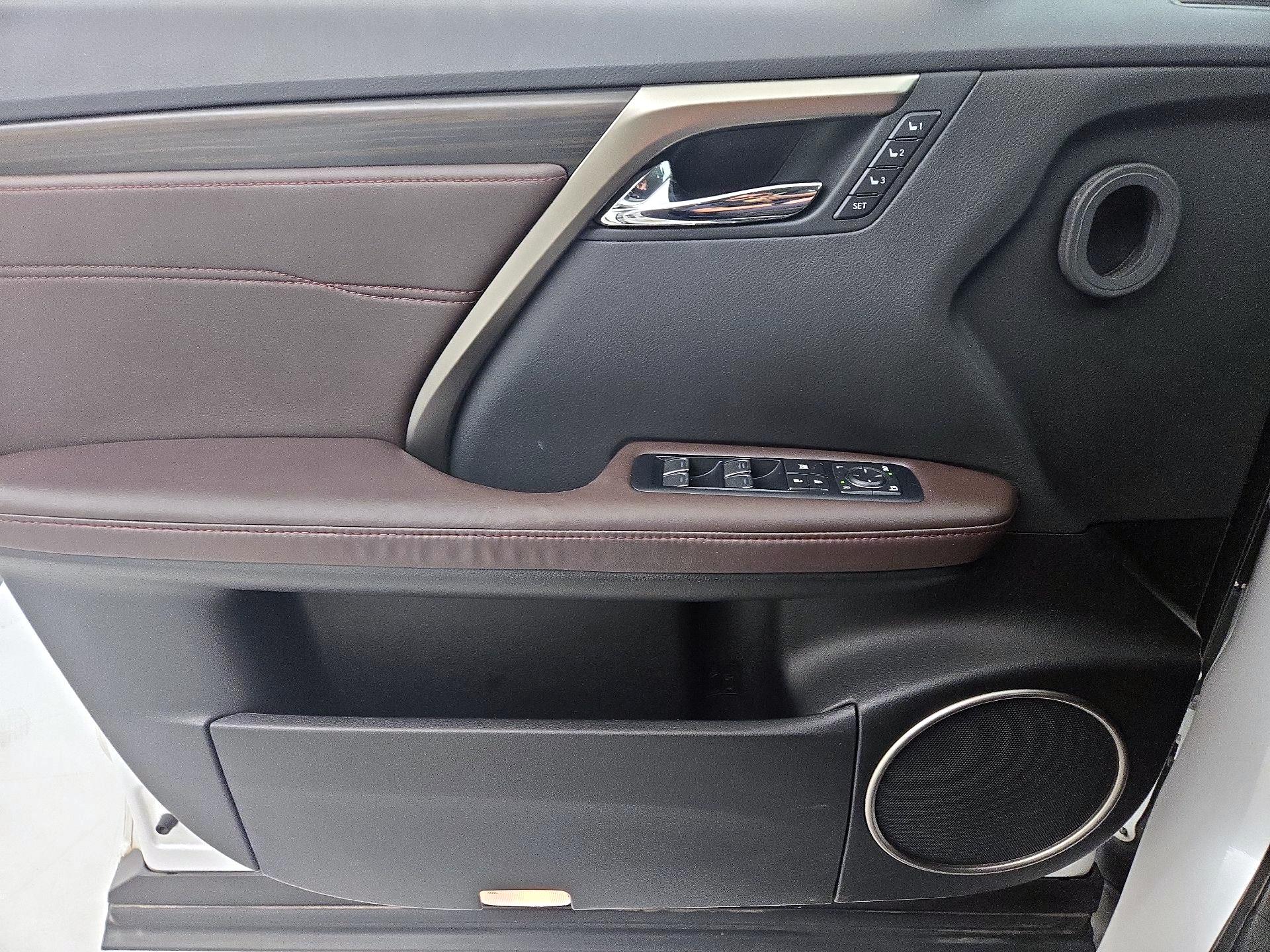 Thumbnail: 2017 Lexus RX - 12