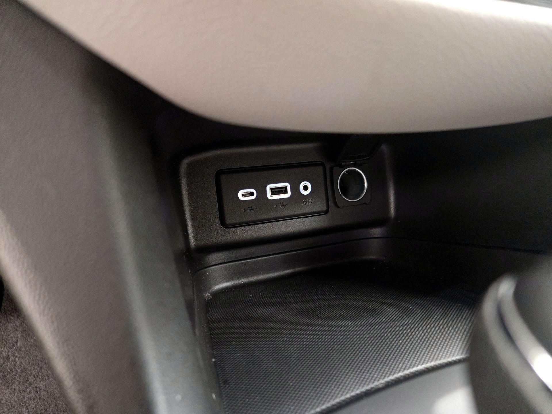 Thumbnail: 2021 Chevrolet Equinox - 18