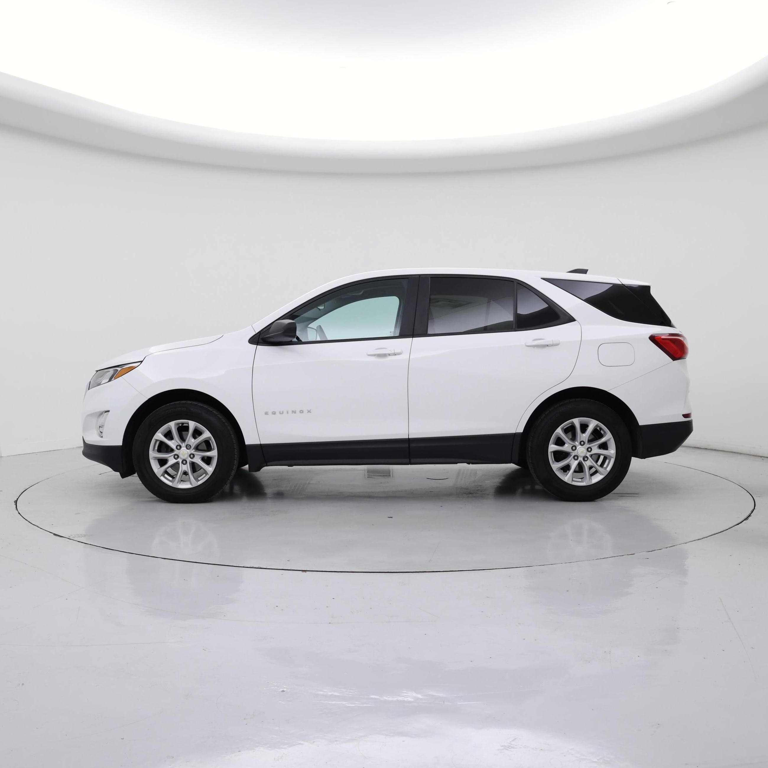 Thumbnail: 2021 Chevrolet Equinox - 3