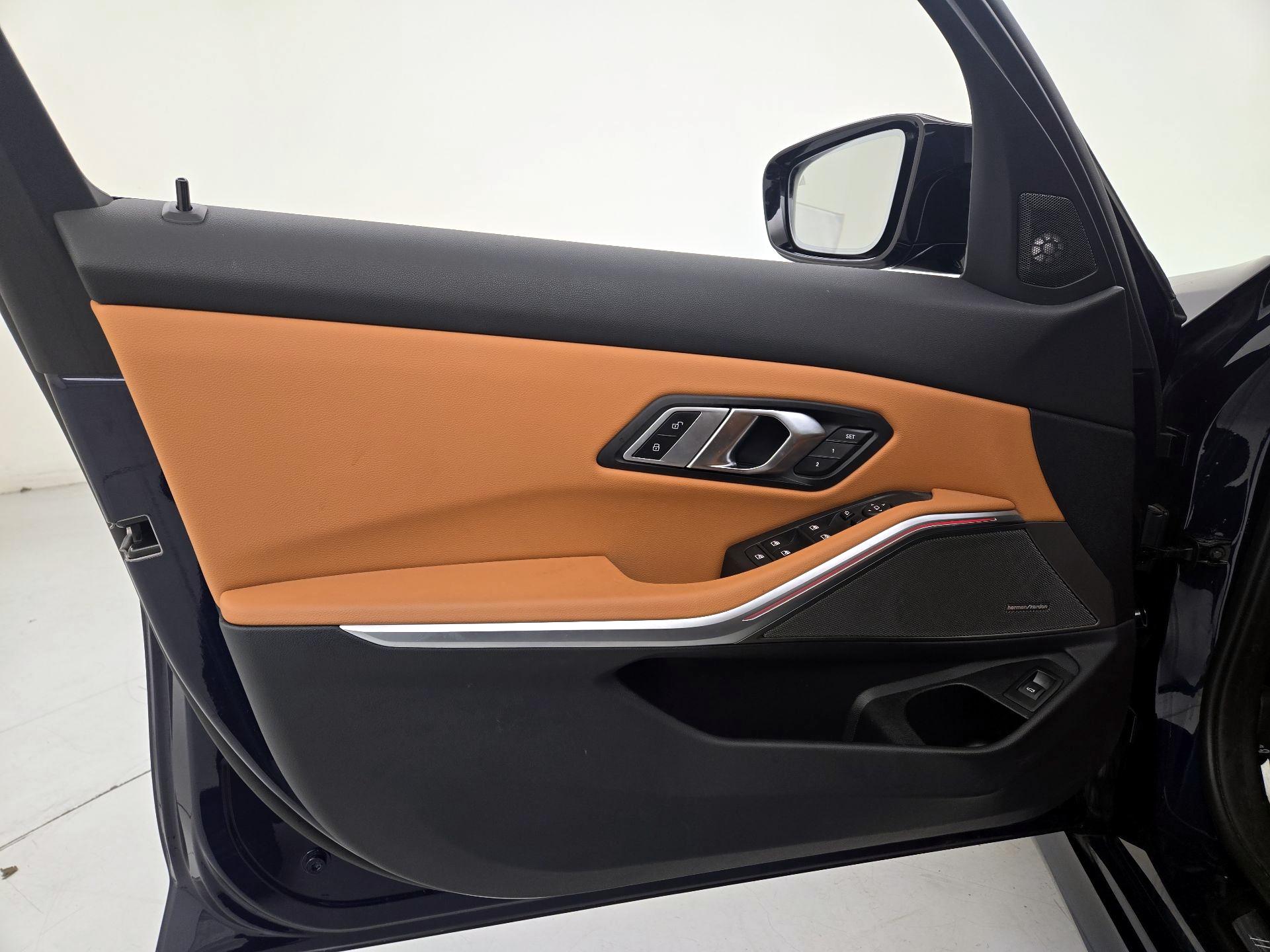 Thumbnail: 2023 BMW 3 Series - 12