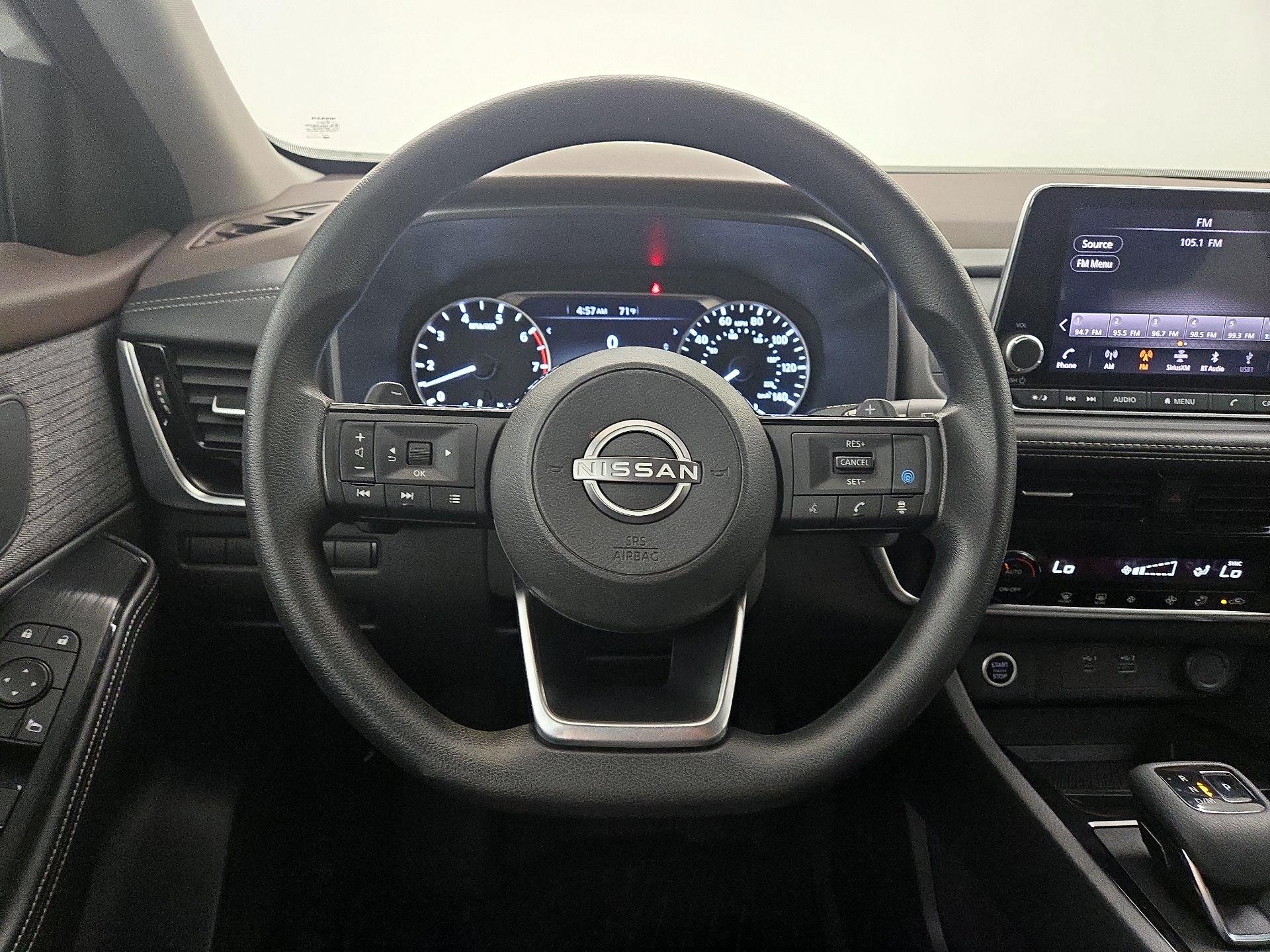 Thumbnail: 2022 Nissan Rogue - 10