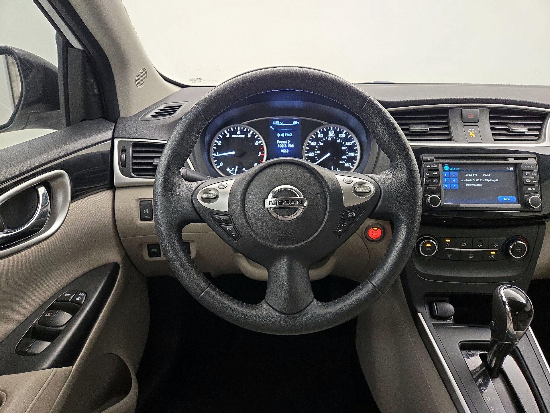 Thumbnail: 2017 Nissan Sentra - 10