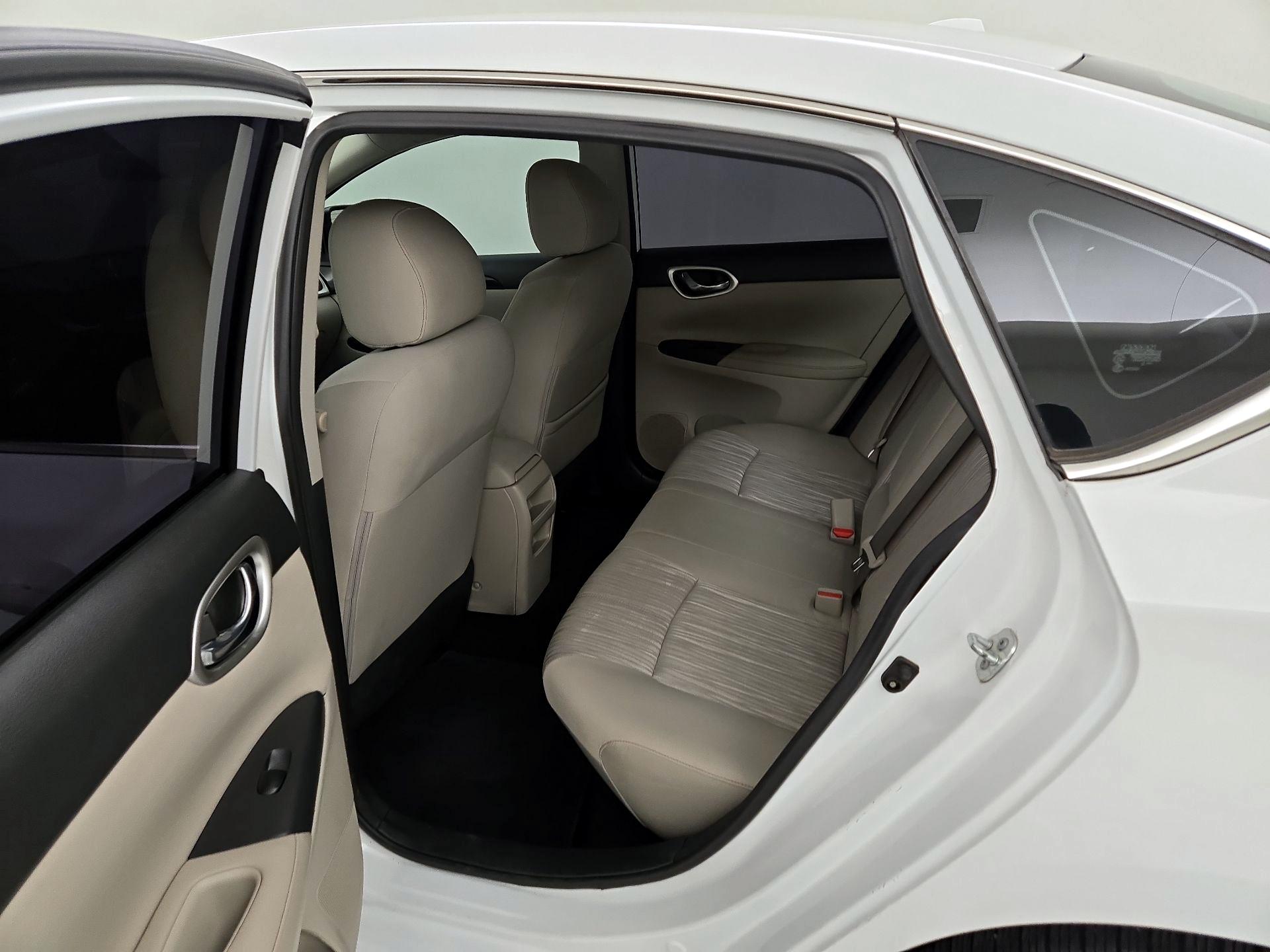 Thumbnail: 2017 Nissan Sentra - 20