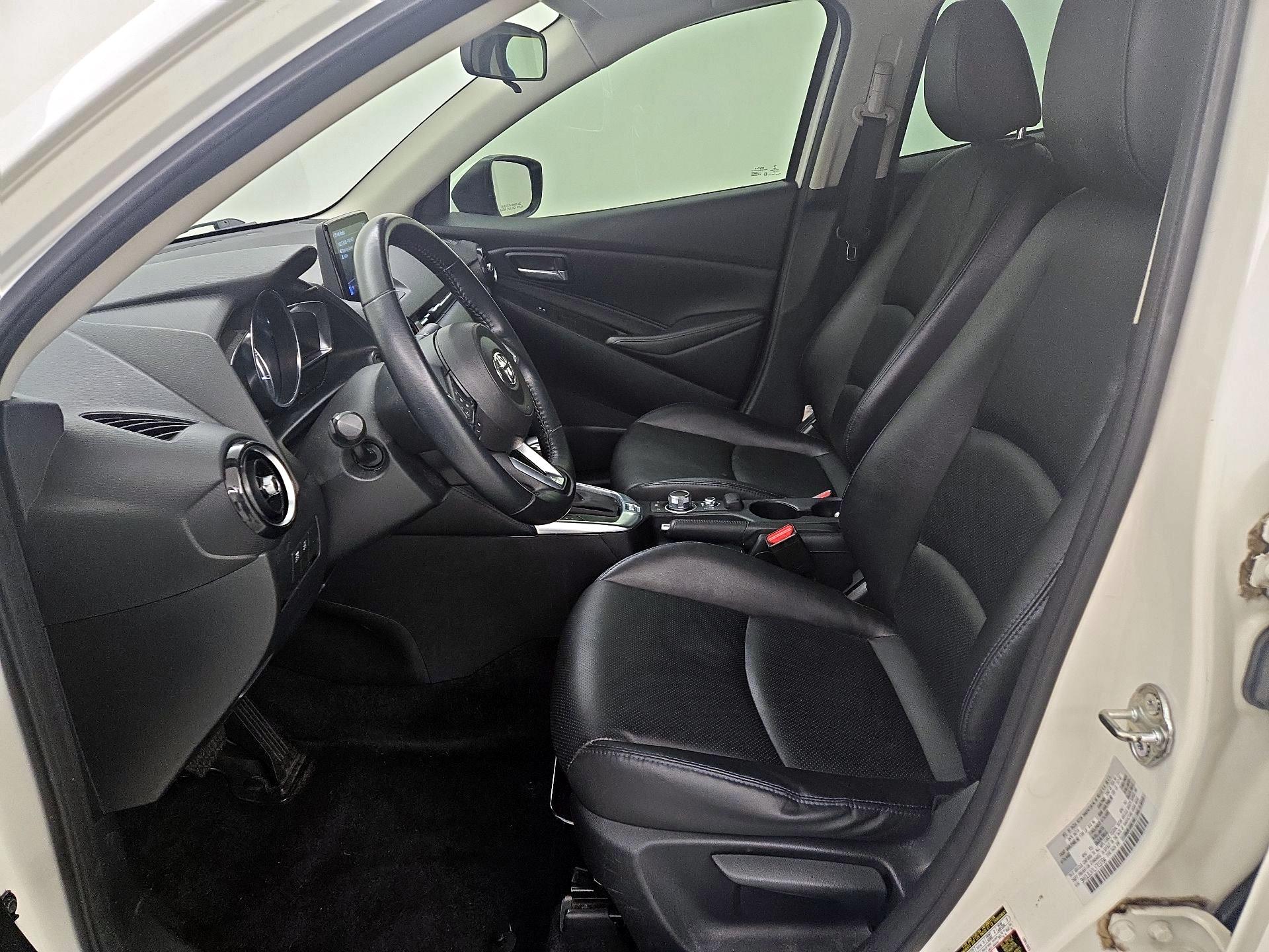 Thumbnail: 2020 Toyota Yaris - 11