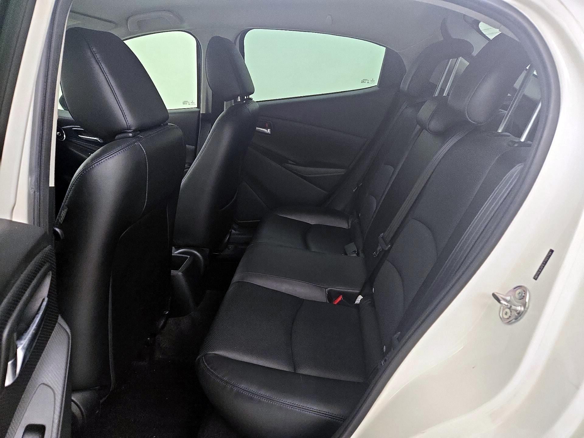 Thumbnail: 2020 Toyota Yaris - 19