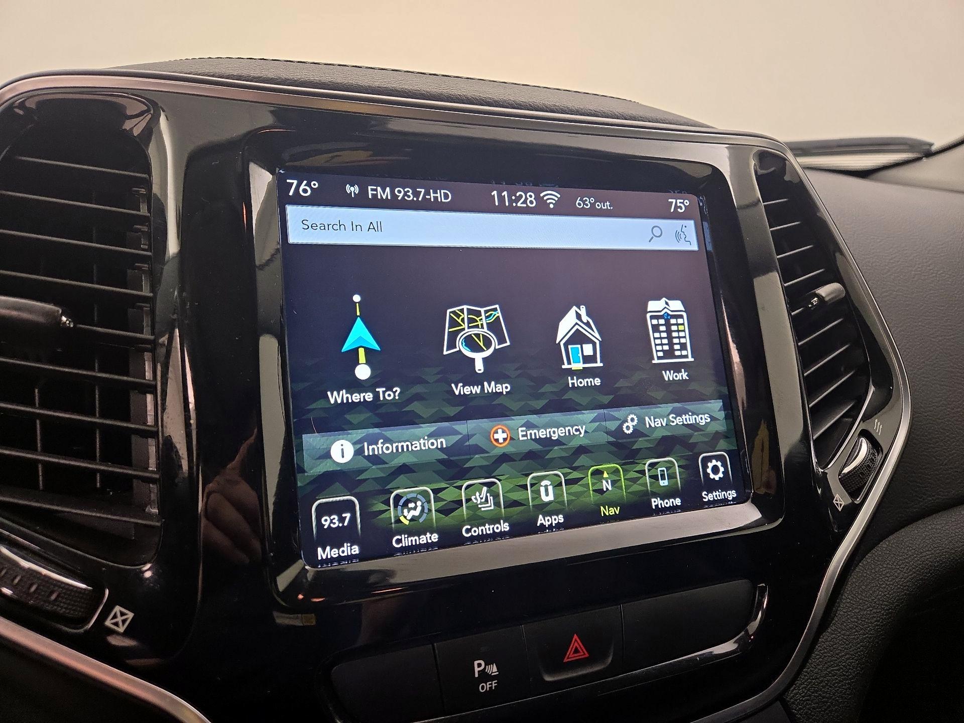 Thumbnail: 2020 Jeep Cherokee - 14