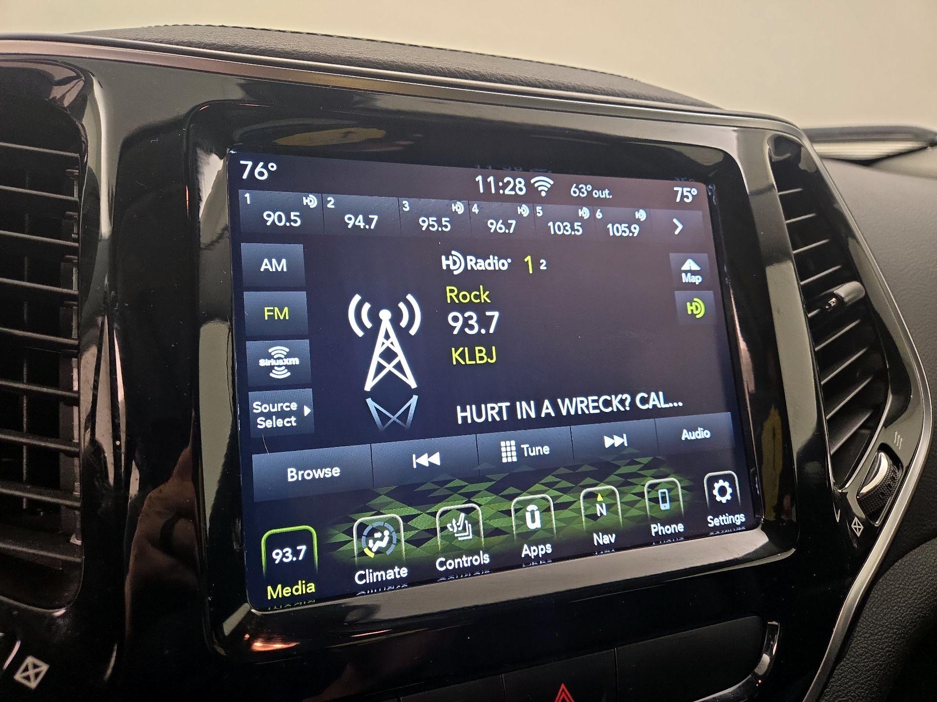 Thumbnail: 2020 Jeep Cherokee - 16