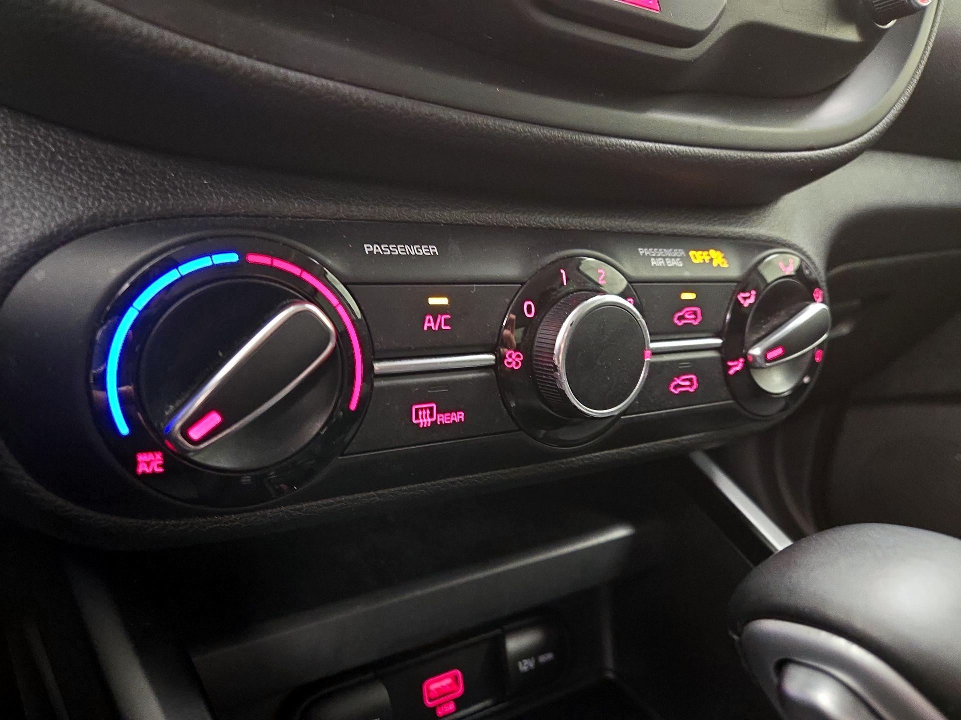 Thumbnail: 2021 Kia Soul - 16