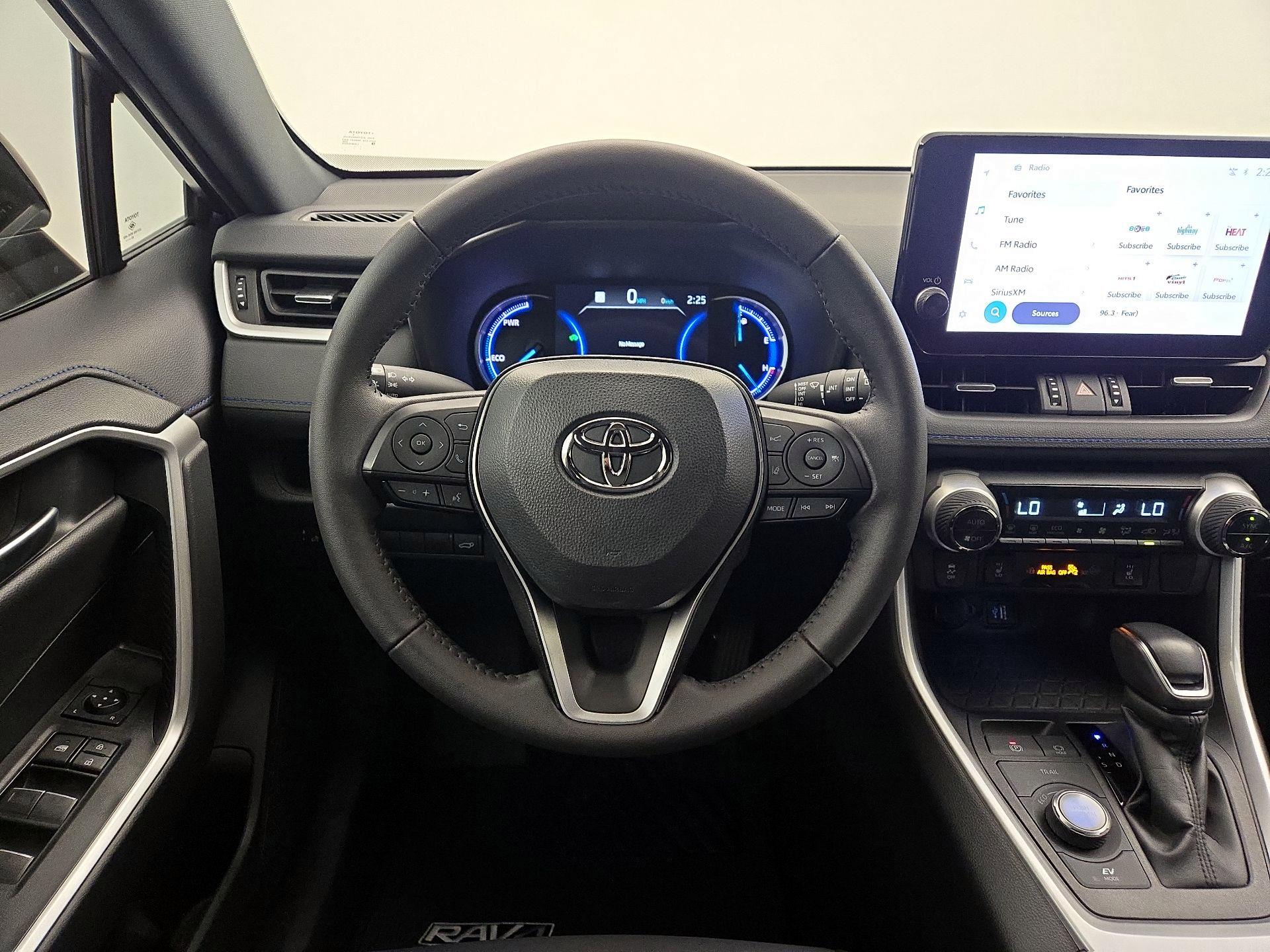 Thumbnail: 2024 Toyota RAV4 - 10