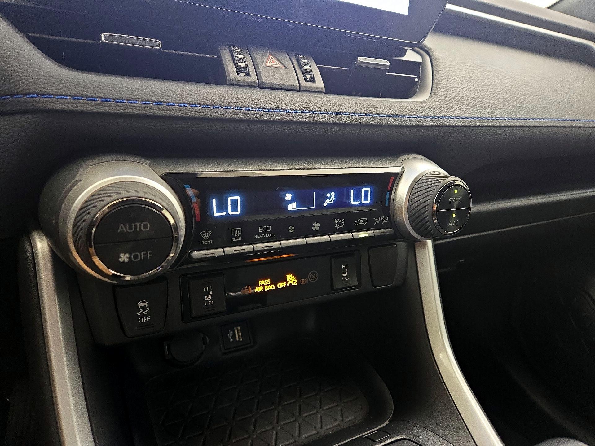 Thumbnail: 2024 Toyota RAV4 - 16