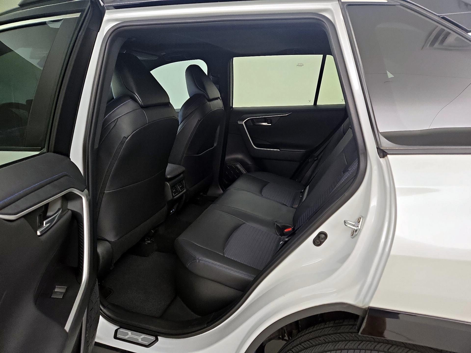 Thumbnail: 2024 Toyota RAV4 - 20