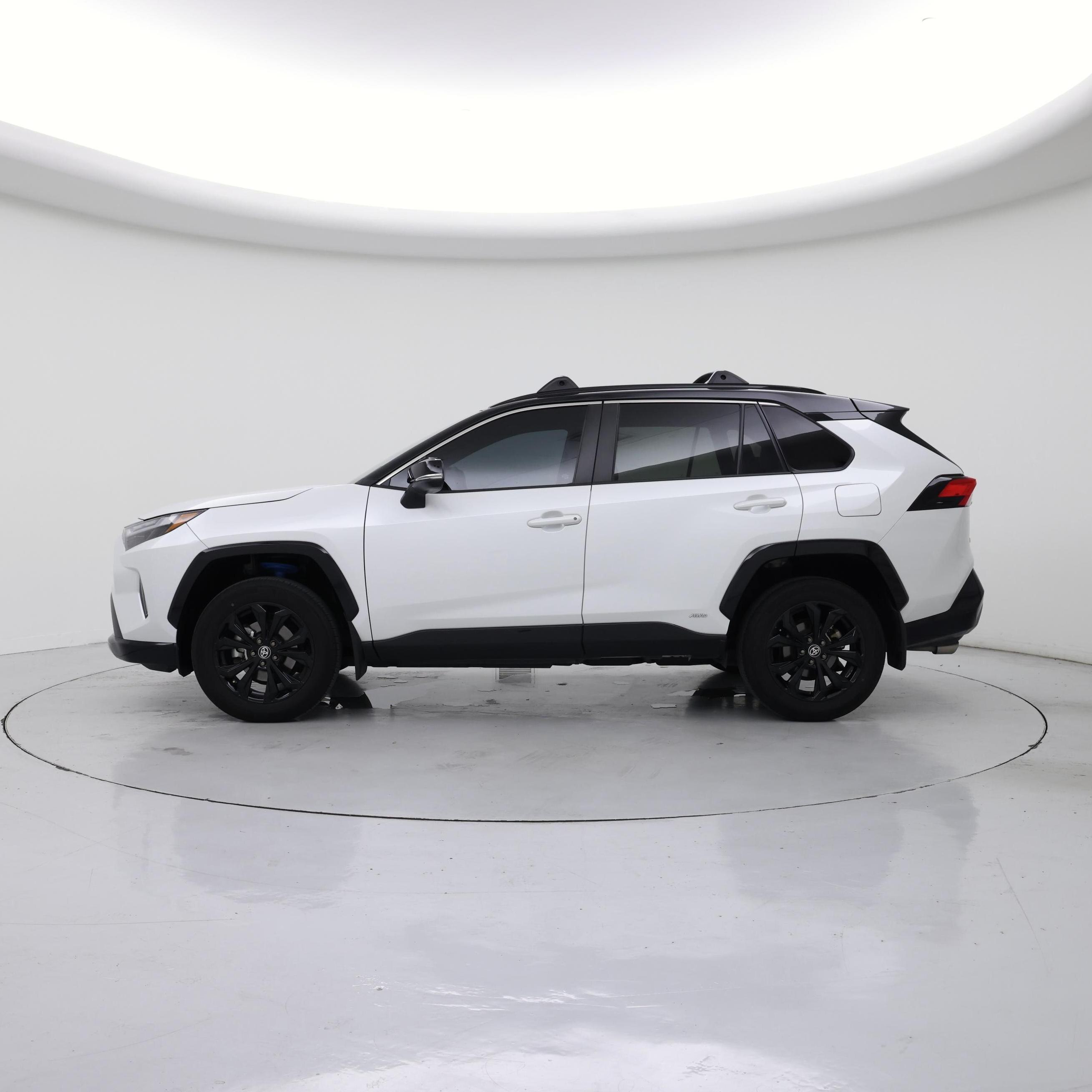 Thumbnail: 2024 Toyota RAV4 - 3