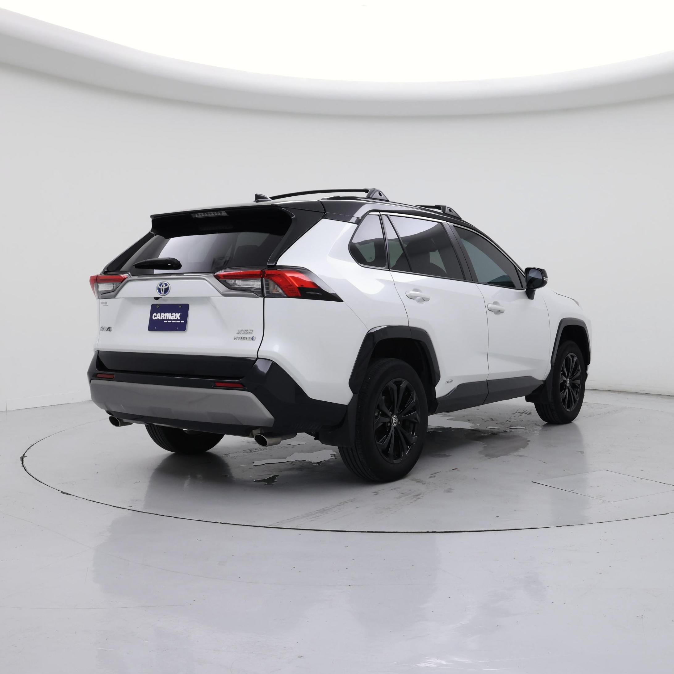 Thumbnail: 2024 Toyota RAV4 - 8