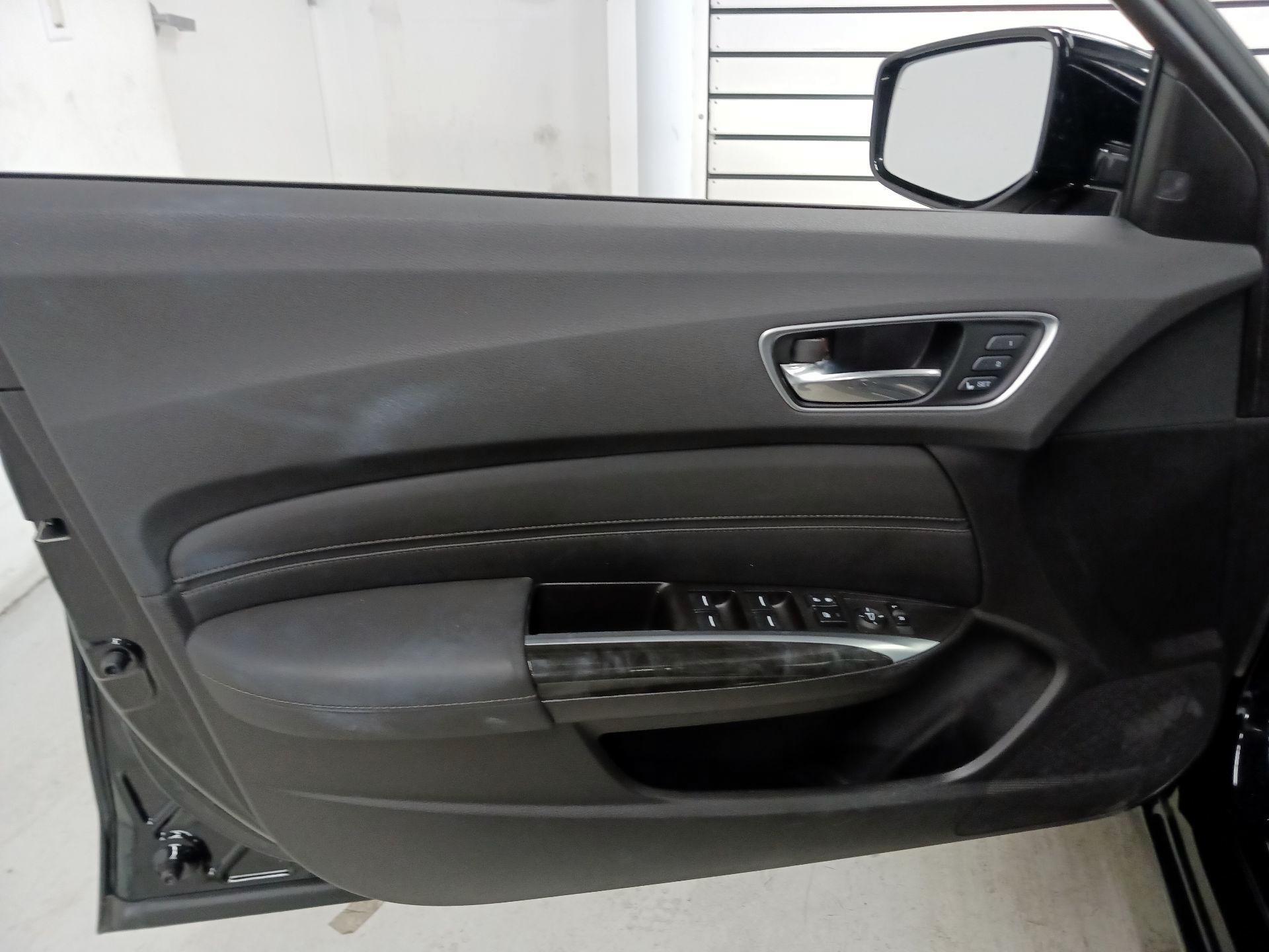 Thumbnail: 2019 Acura TLX - 12