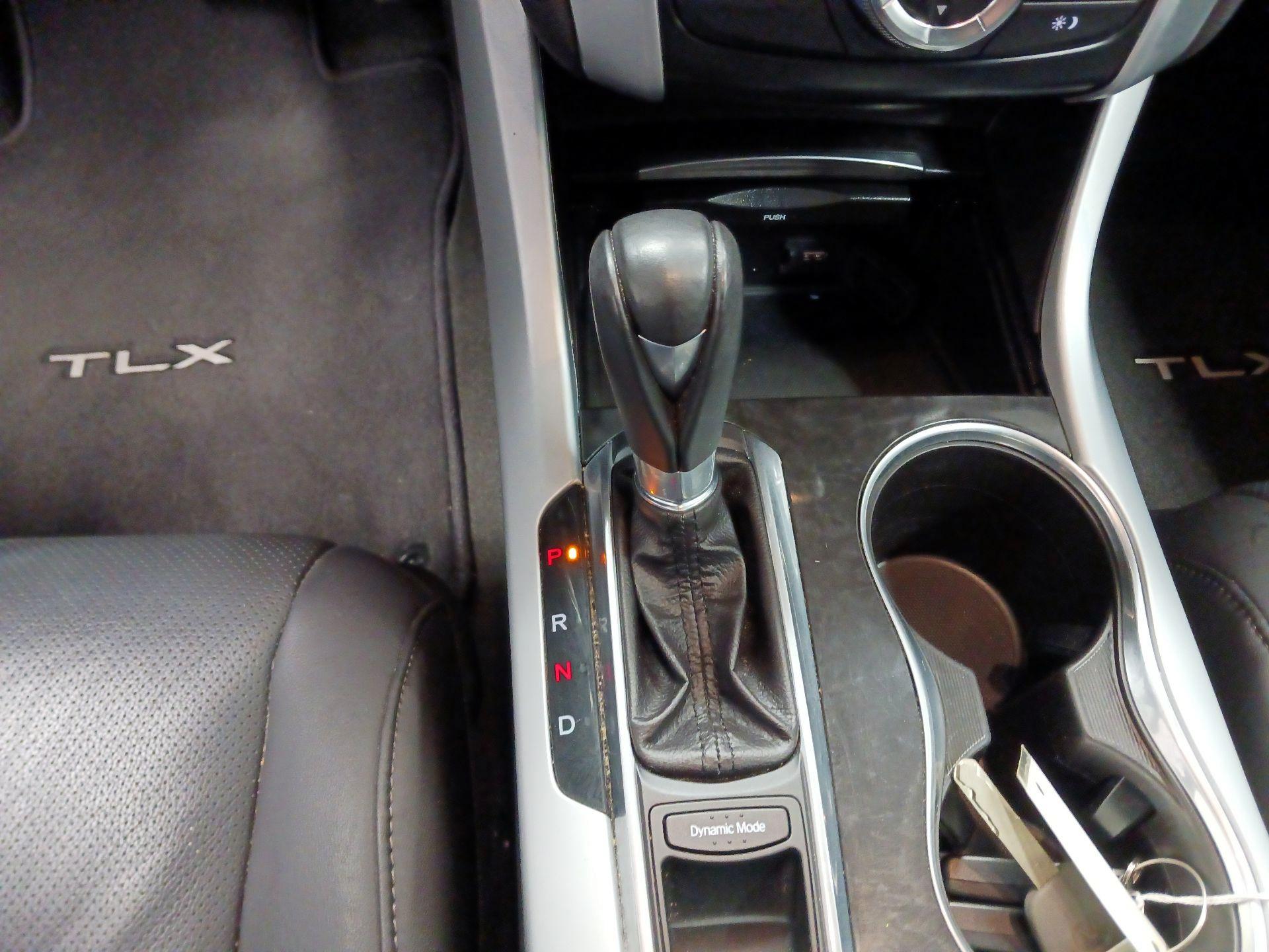 Thumbnail: 2019 Acura TLX - 18