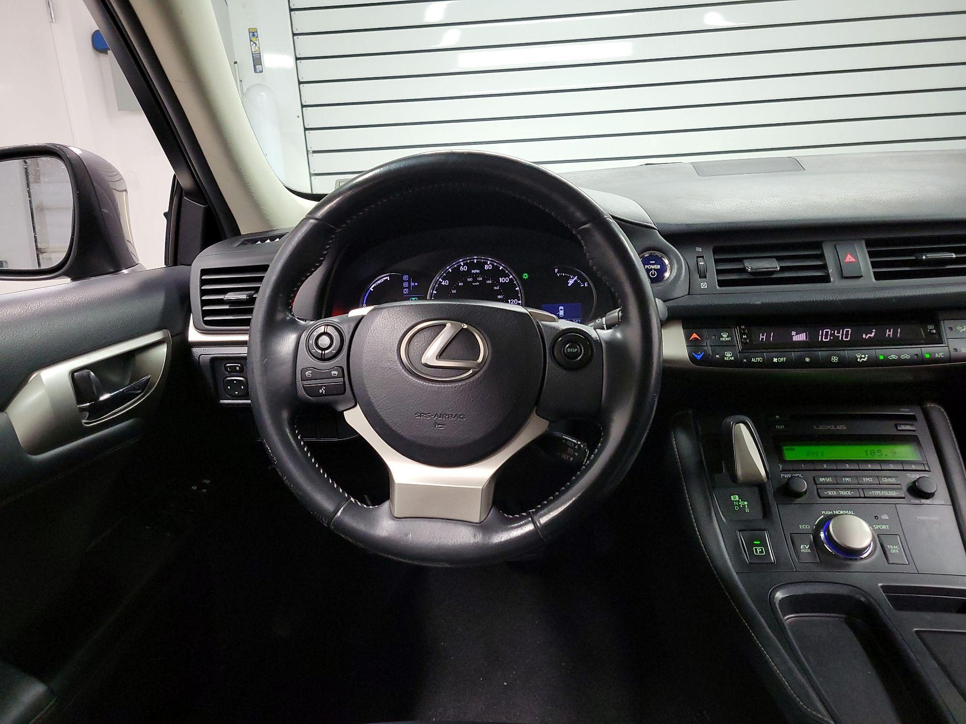 Thumbnail: 2014 Lexus CT - 10