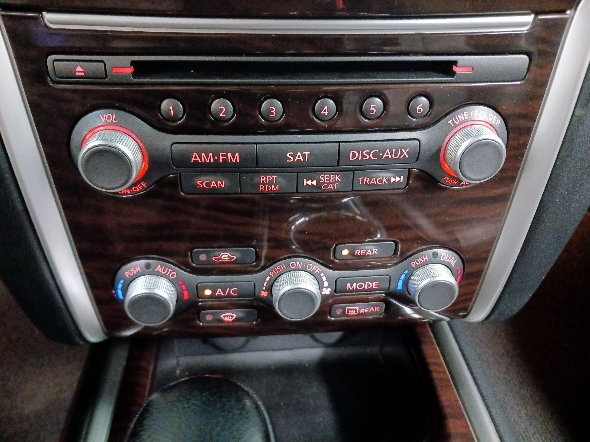 Thumbnail: 2015 Nissan Pathfinder - 14