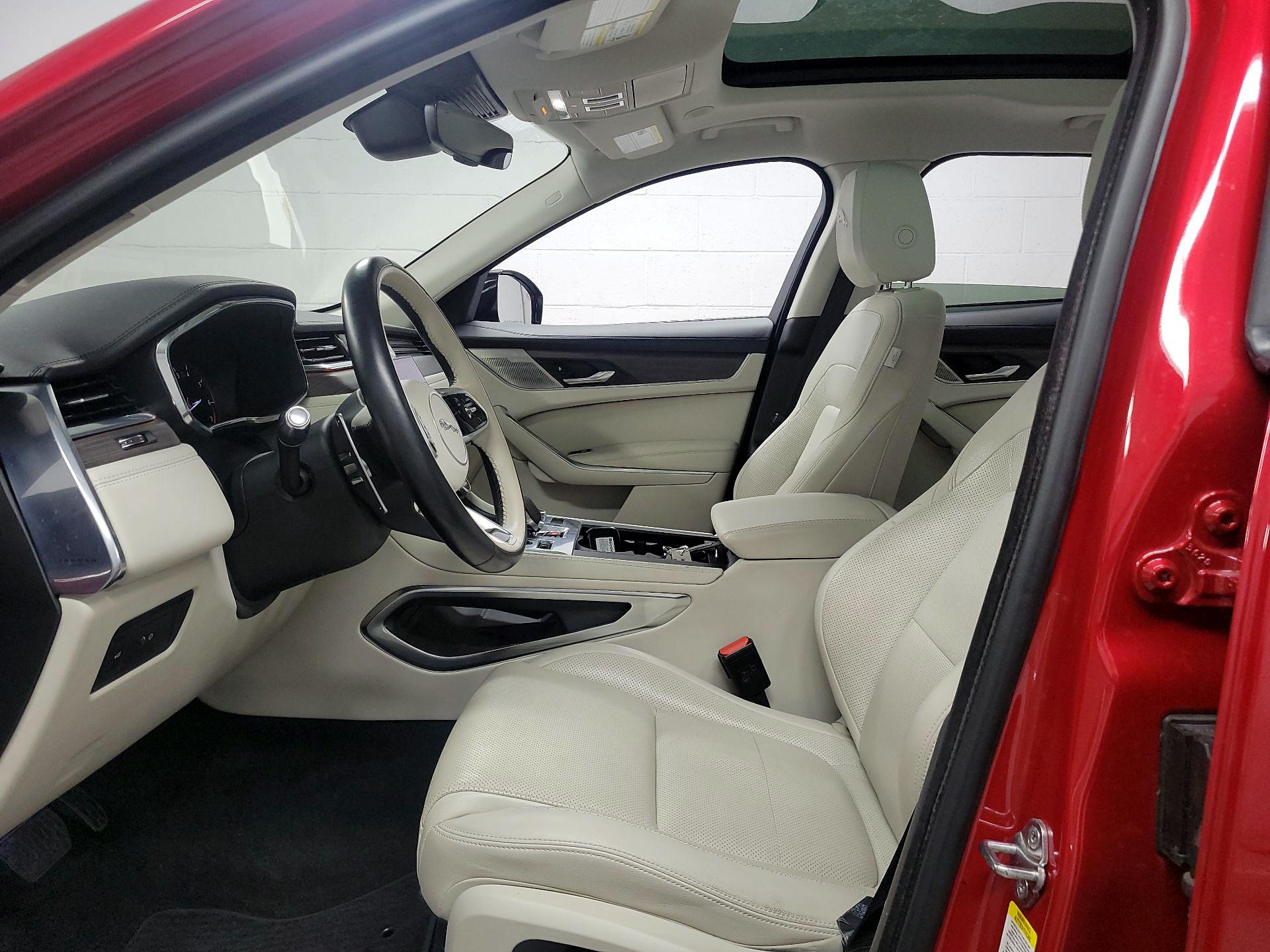 Thumbnail: 2021 Jaguar F-Pace - 11