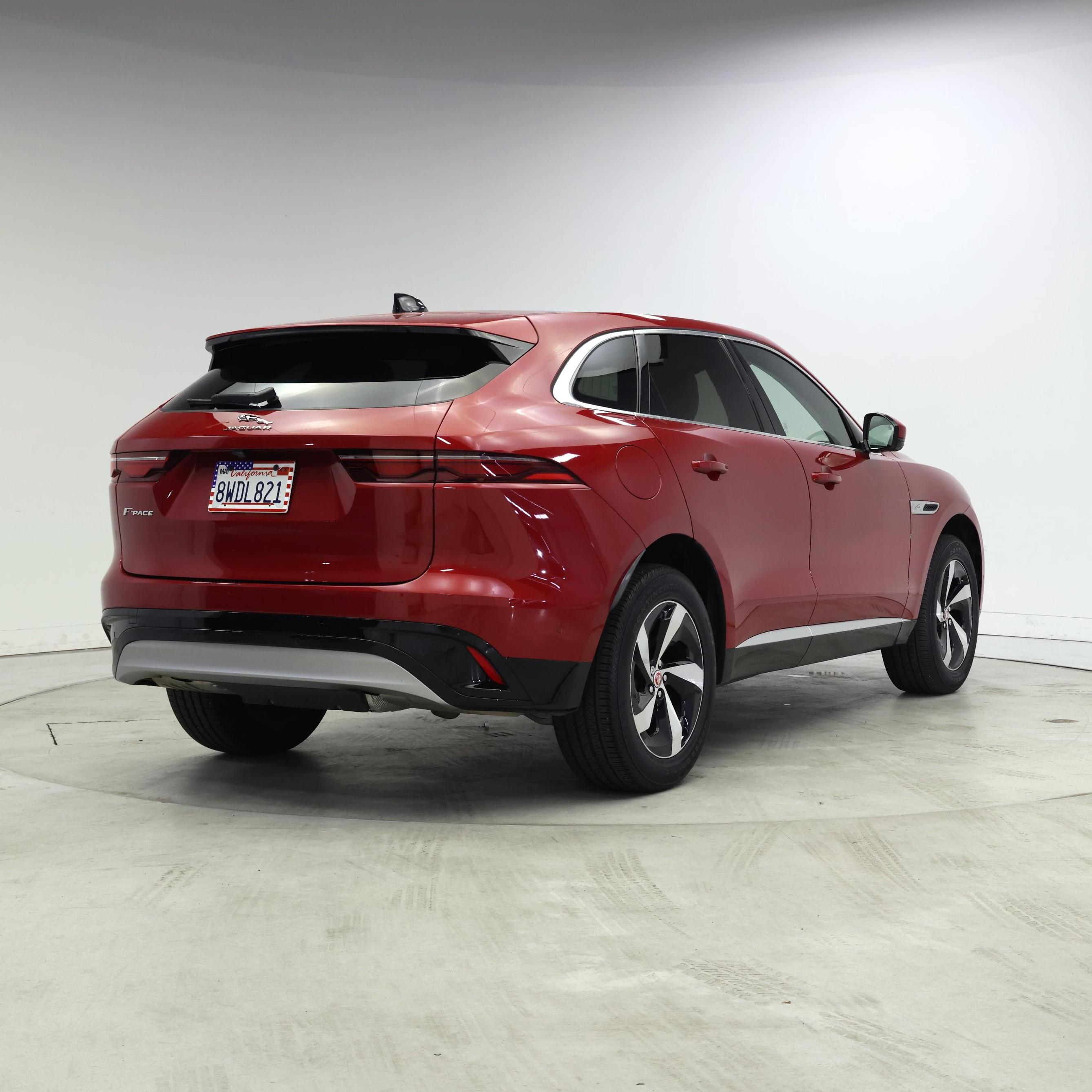 Thumbnail: 2021 Jaguar F-Pace - 8
