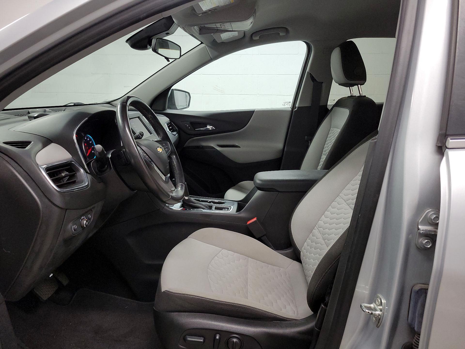 Thumbnail: 2021 Chevrolet Equinox - 11